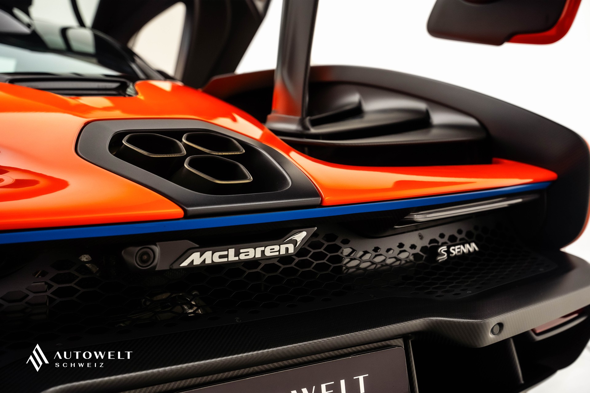 McLAREN SENNA-image-2