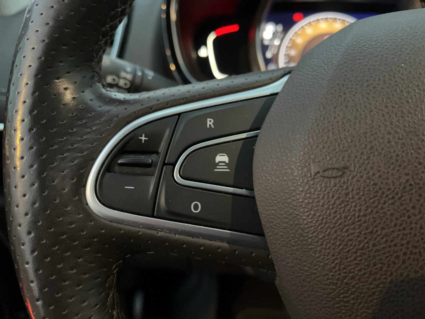 RENAULT Espace 2.0 dCi Initiale EDC-image-14
