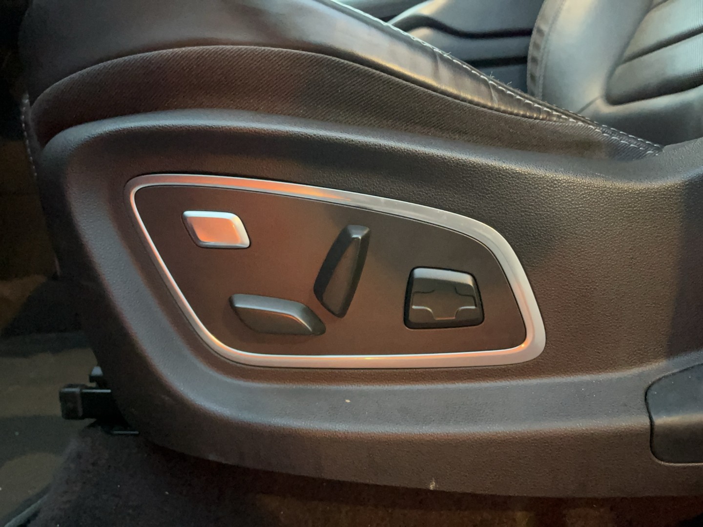 RENAULT Espace 2.0 dCi Initiale EDC-image-18