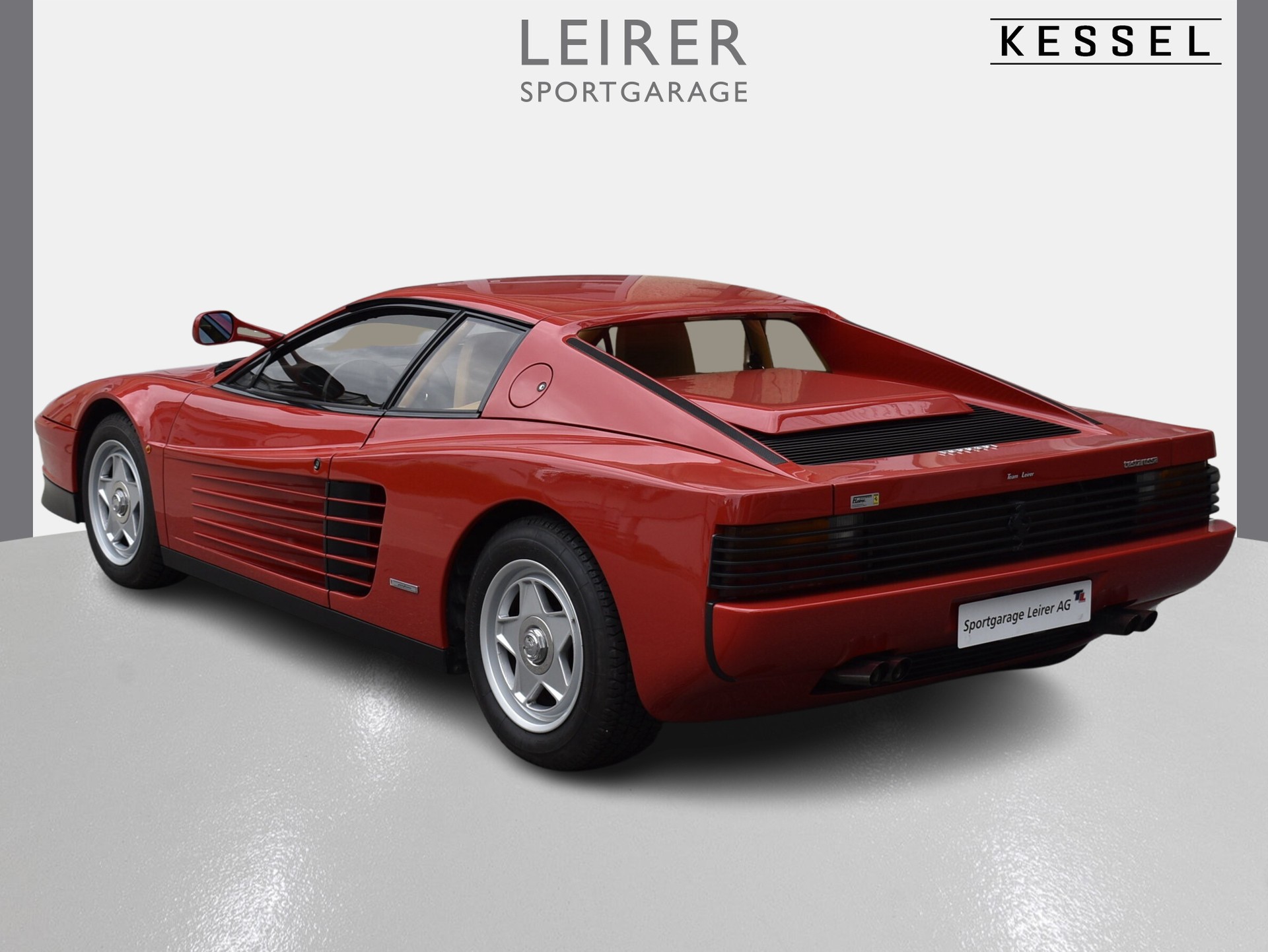 FERRARI Testarossa-showroom-element-2