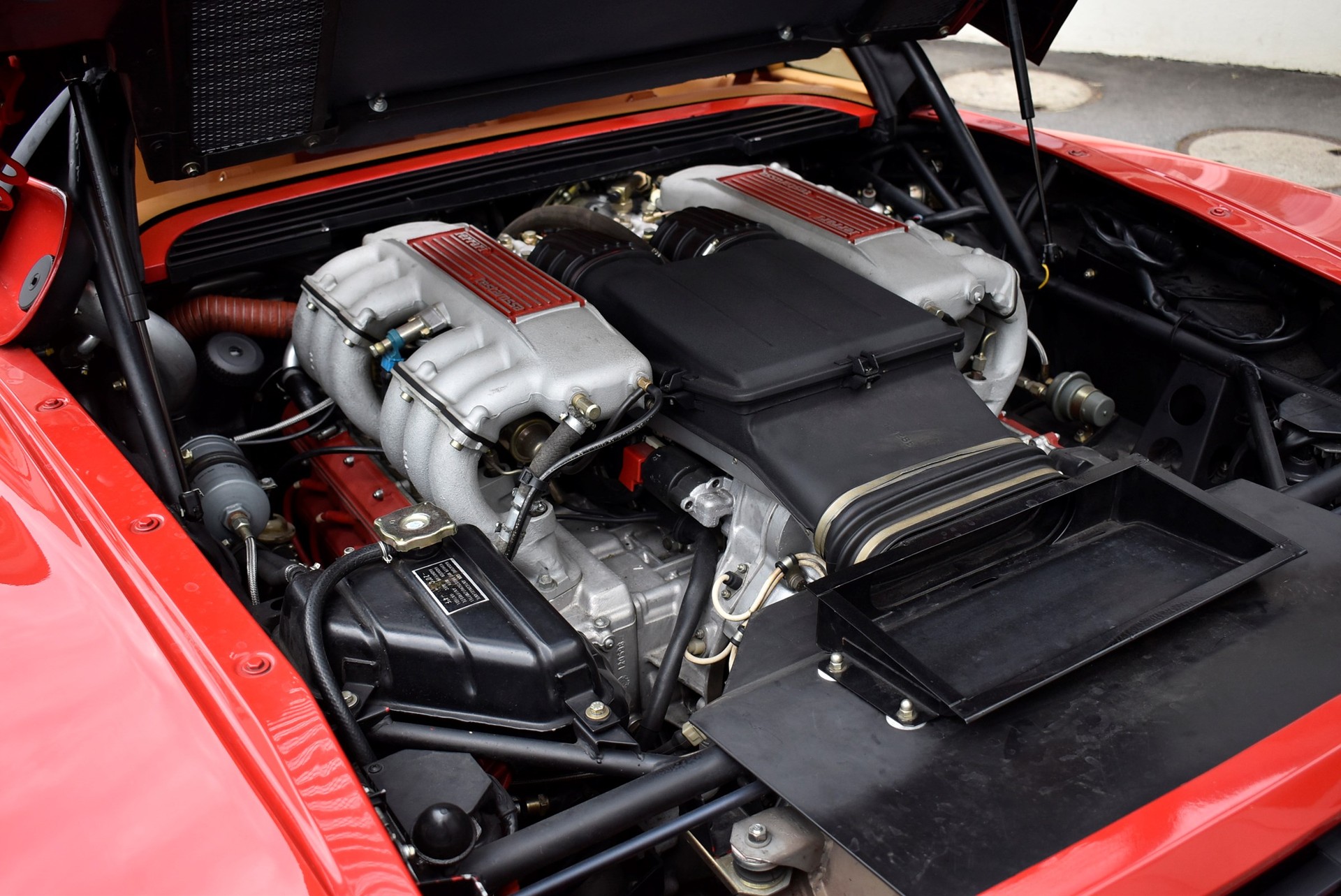 FERRARI Testarossa-image-10