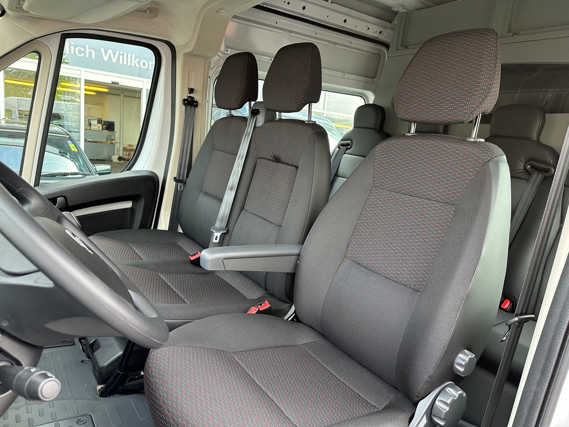 CITROEN Jumper 35 2.2BHDI 140PS L3H2 7 Sitze, GARANTIE 4 JAHRE, Nur bei uns - Finanzierung OHNE Zins möglich! Alle Grössen verfügbar!-image-7
