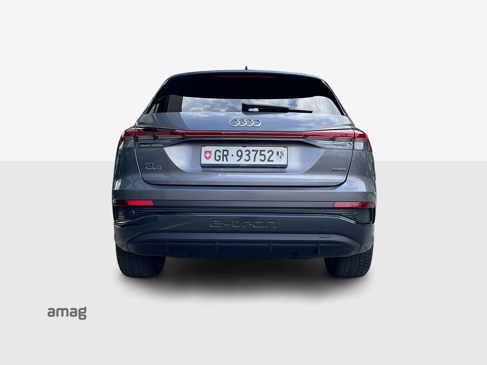 AUDI Q4 e-tron 50 quattro-image-9