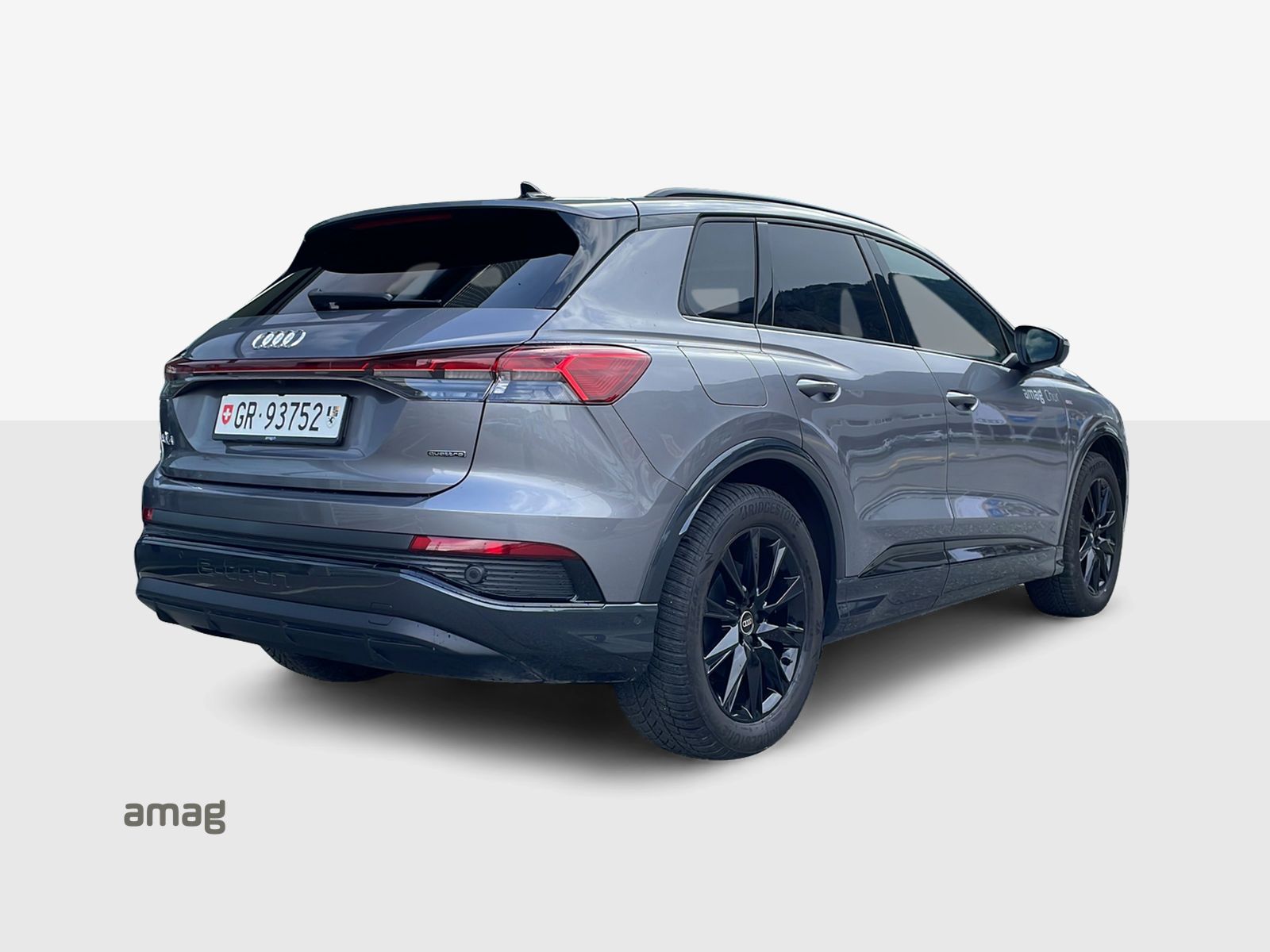 AUDI Q4 e-tron 50 quattro-image-4
