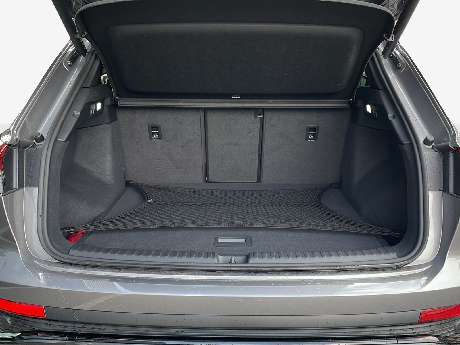 AUDI Q4 e-tron 50 quattro-image-10