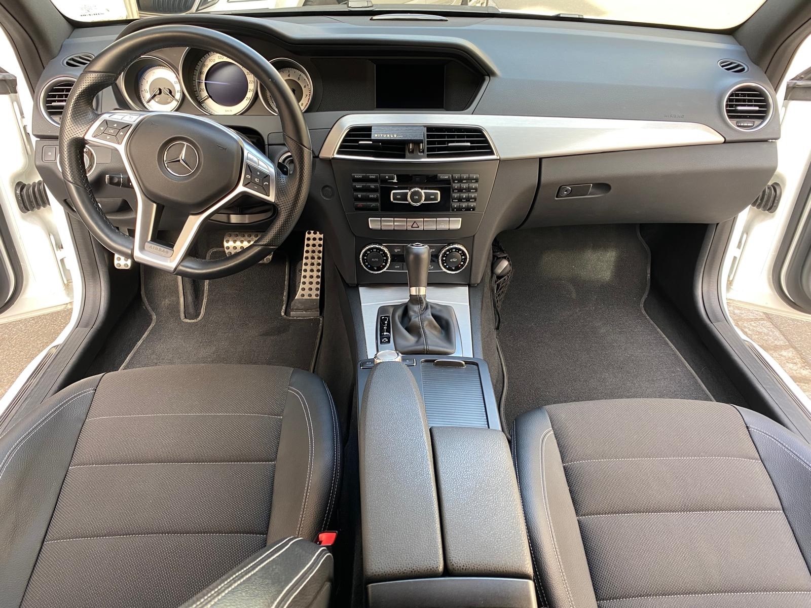 MERCEDES-BENZ C 180 Coupé 7G-Tronic-image-5