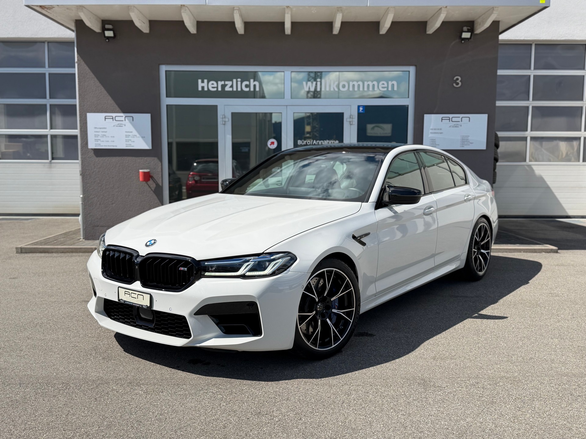 BMW M5 xDrive Drivelogic
