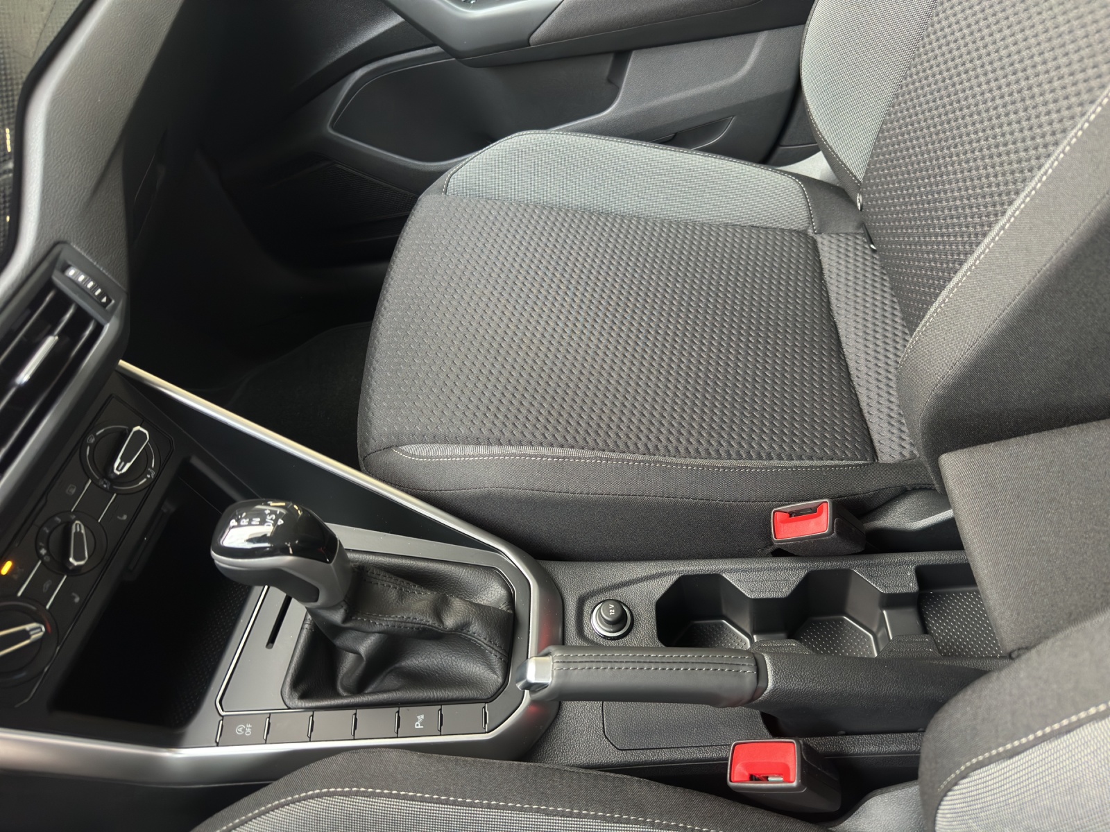 VW Polo 1.0 TSI Life DSG-image-14
