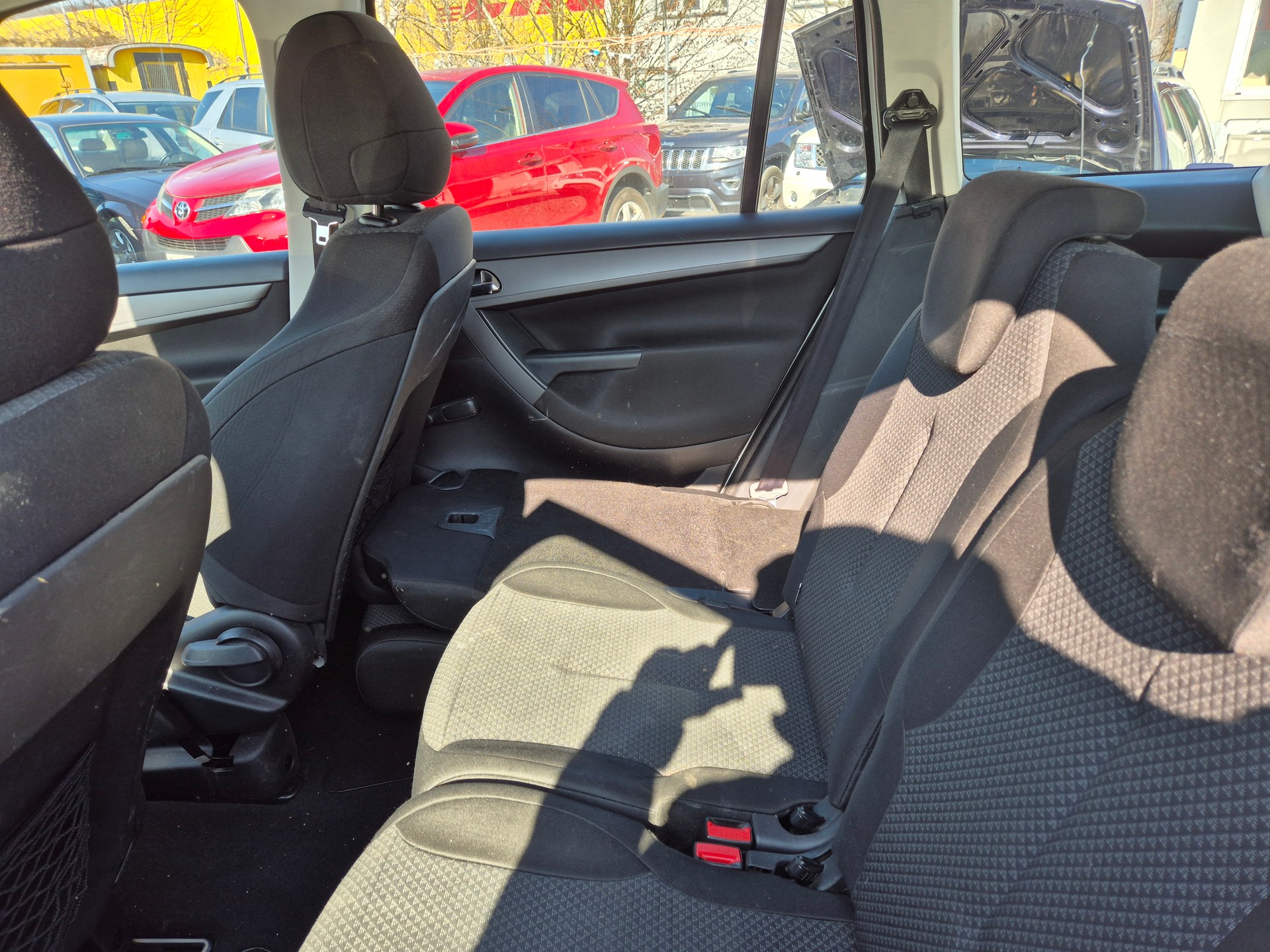 CITROEN Grand C4 Picasso 1.6i 16V Attraction-image-10