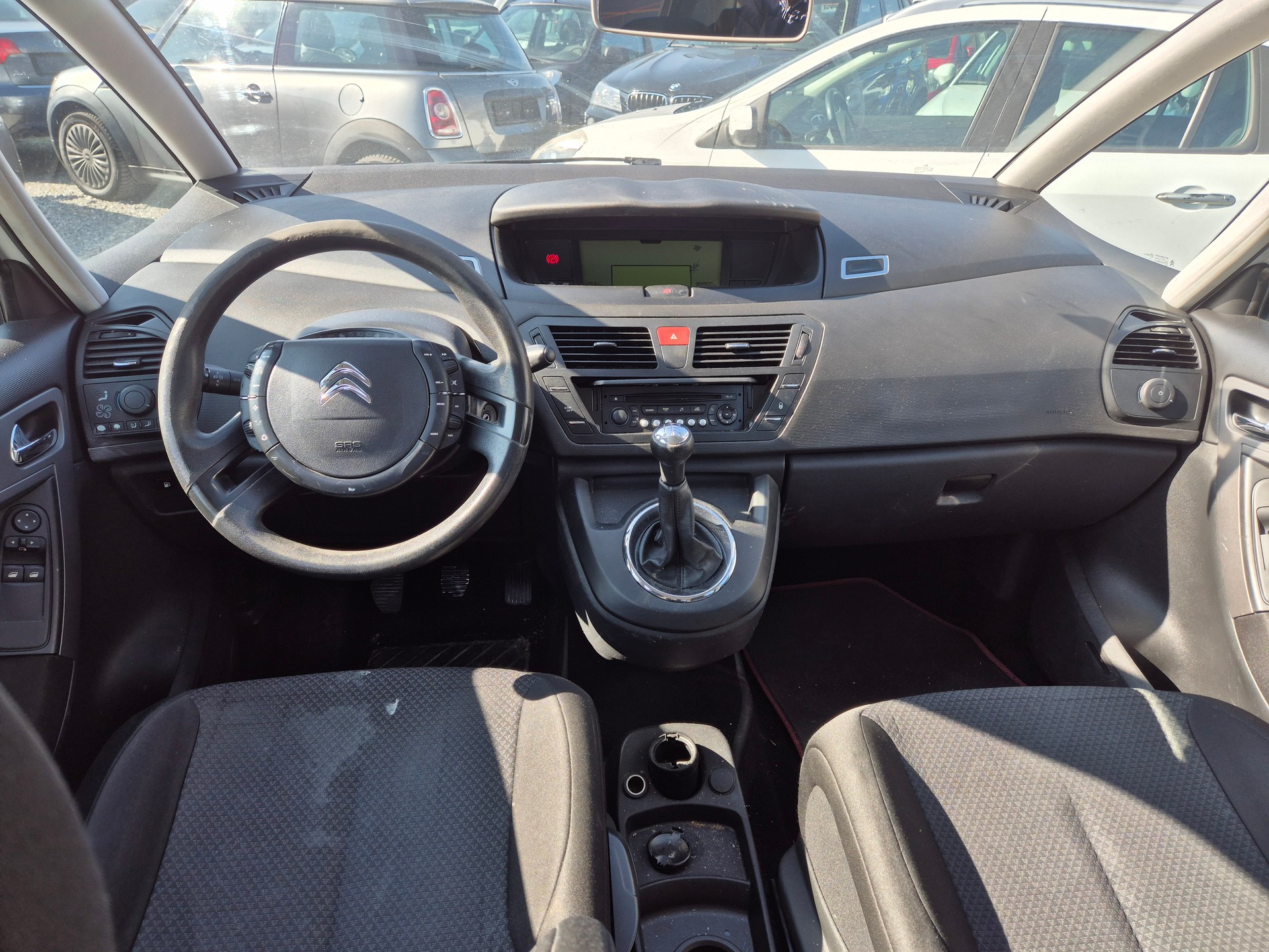 CITROEN Grand C4 Picasso 1.6i 16V Attraction-image-8