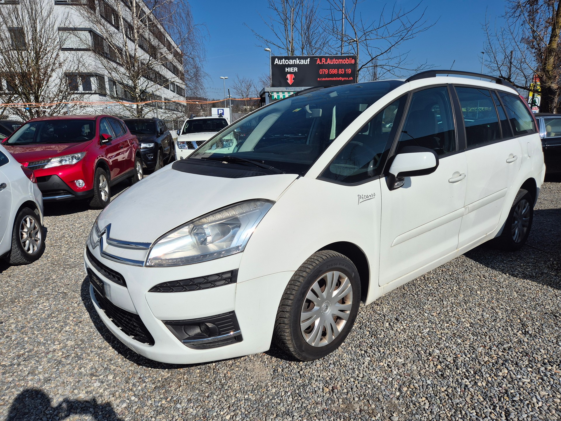 CITROEN Grand C4 Picasso 1.6i 16V Attraction-image-2