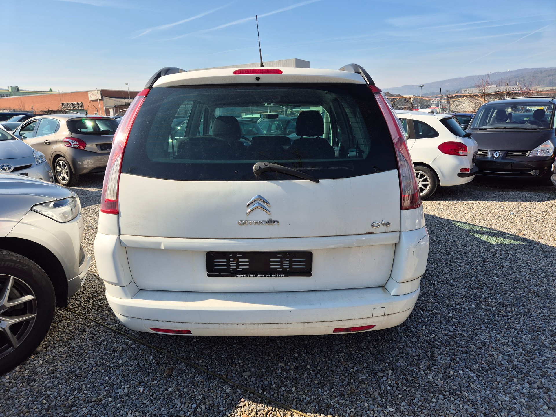 CITROEN Grand C4 Picasso 1.6i 16V Attraction-image-6