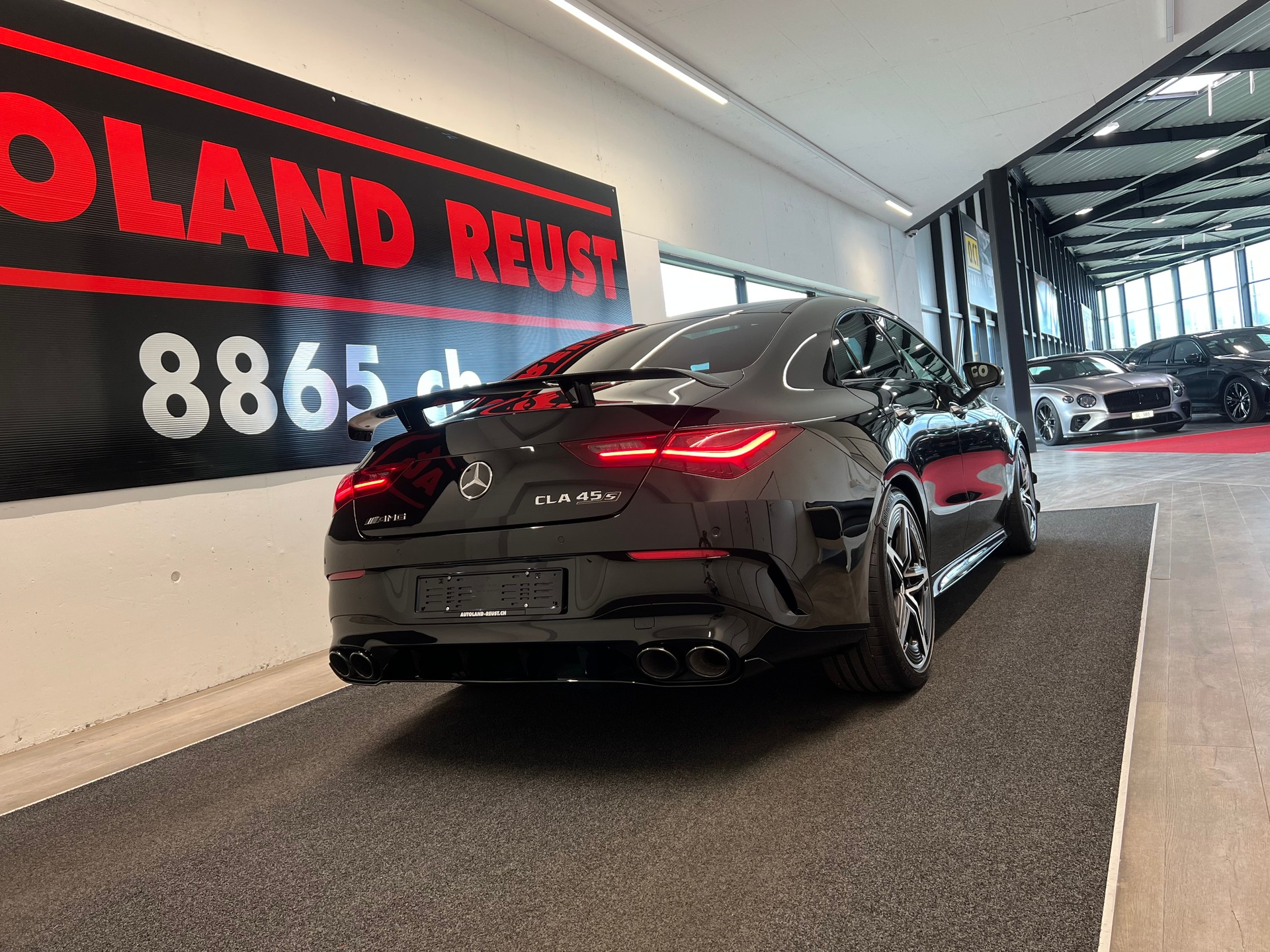 MERCEDES-BENZ CLA 45 S AMG 4Matic+ 8G-DCT-image-5