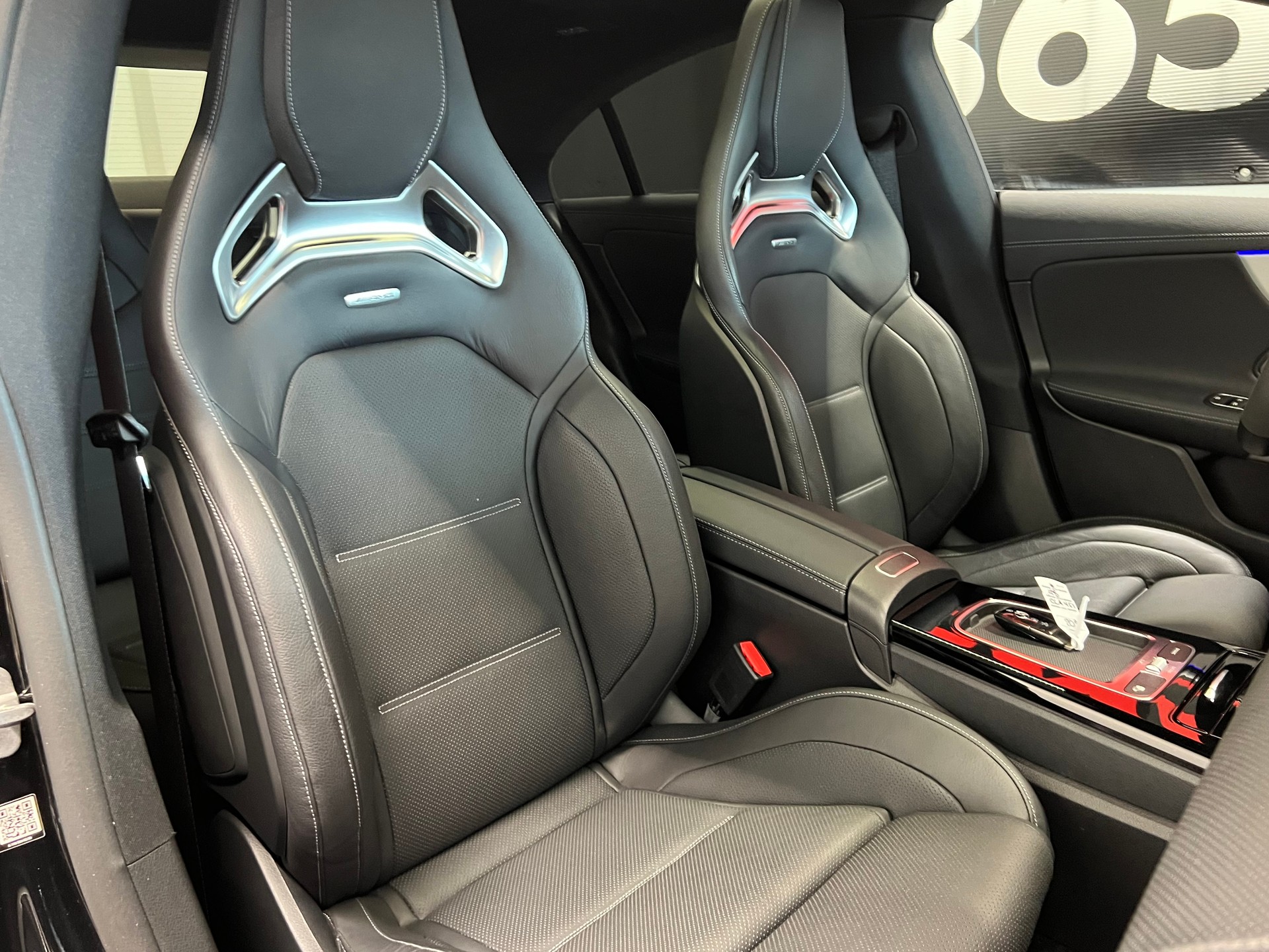 MERCEDES-BENZ CLA 45 S AMG 4Matic+ 8G-DCT-image-22