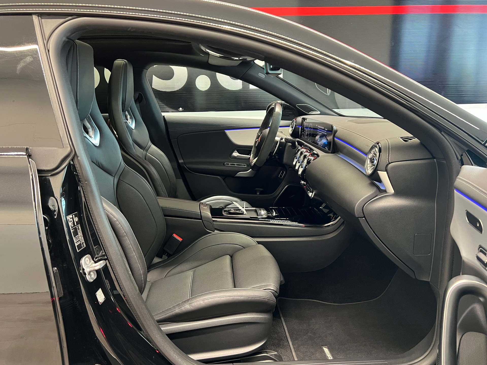 MERCEDES-BENZ CLA 45 S AMG 4Matic+ 8G-DCT-image-21