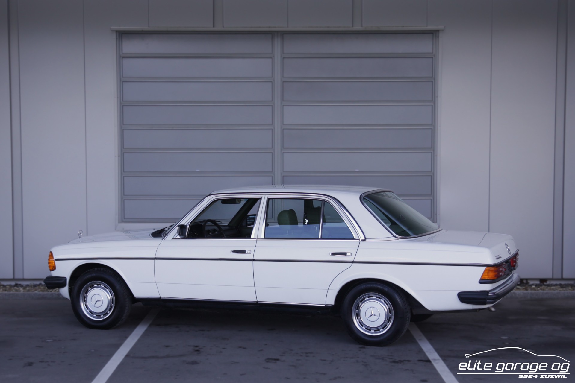 MERCEDES-BENZ 300 D VETERANENFAHRZEUG-image-2