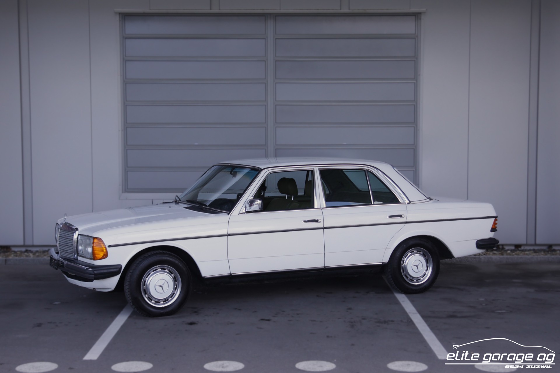 MERCEDES-BENZ 300 D VETERANENFAHRZEUG-image-0