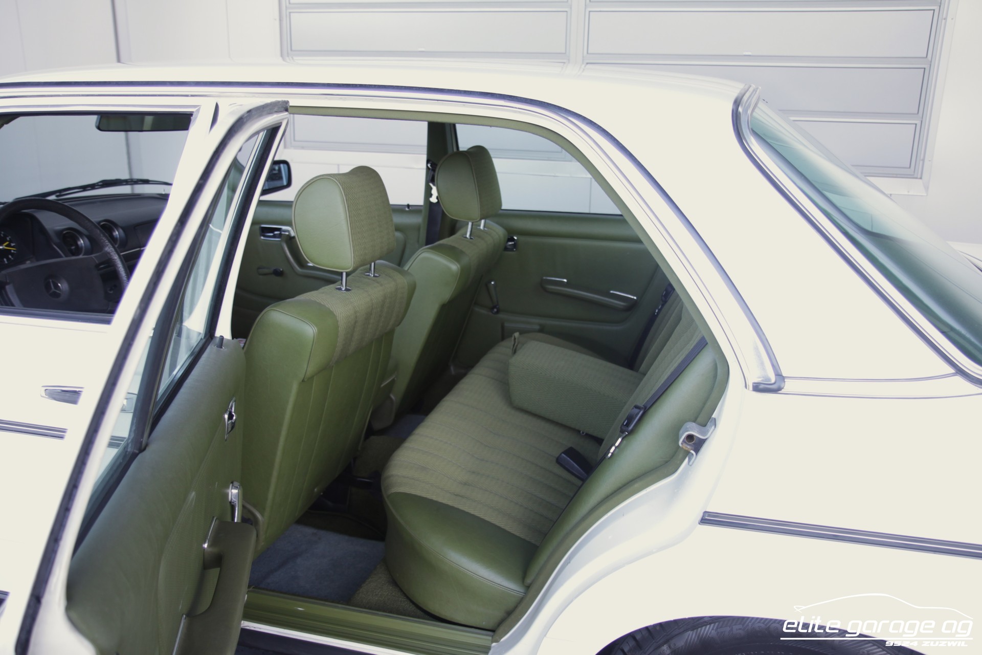 MERCEDES-BENZ 300 D VETERANENFAHRZEUG-image-15