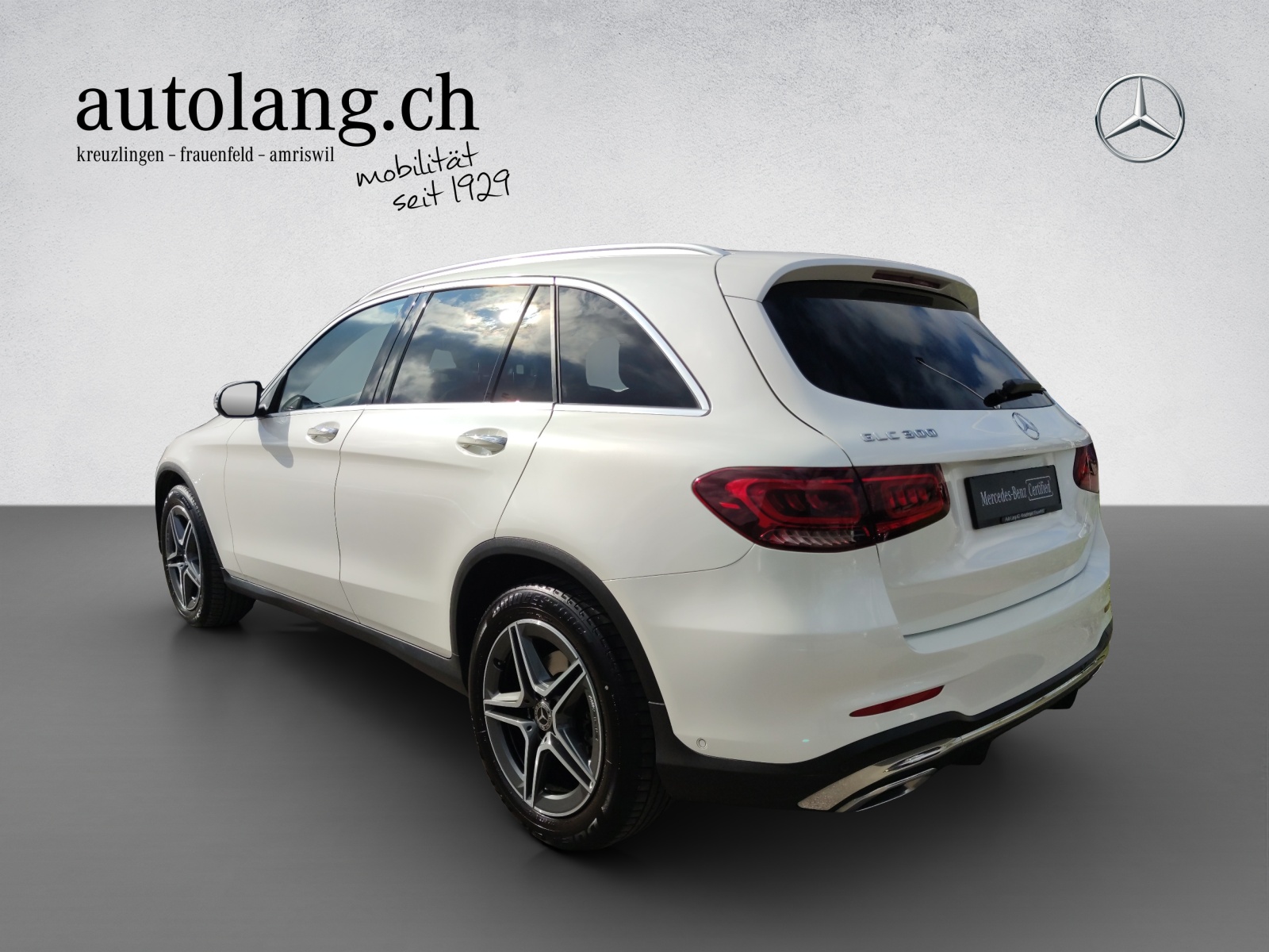 MERCEDES-BENZ GLC 300 AMG Line 4Matic-image-2