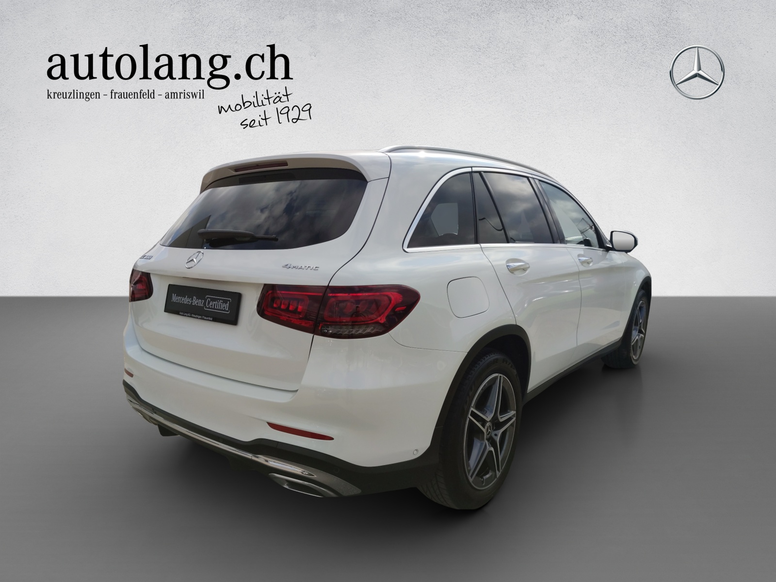 MERCEDES-BENZ GLC 300 AMG Line 4Matic-image-3