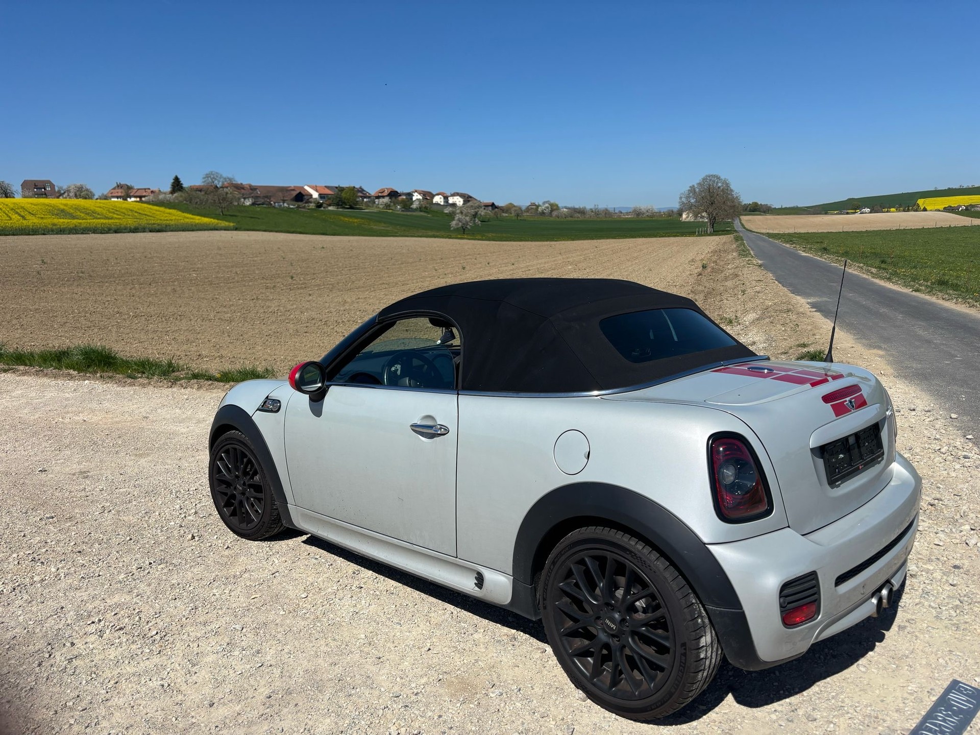 MINI Cooper S Roadster-image-2