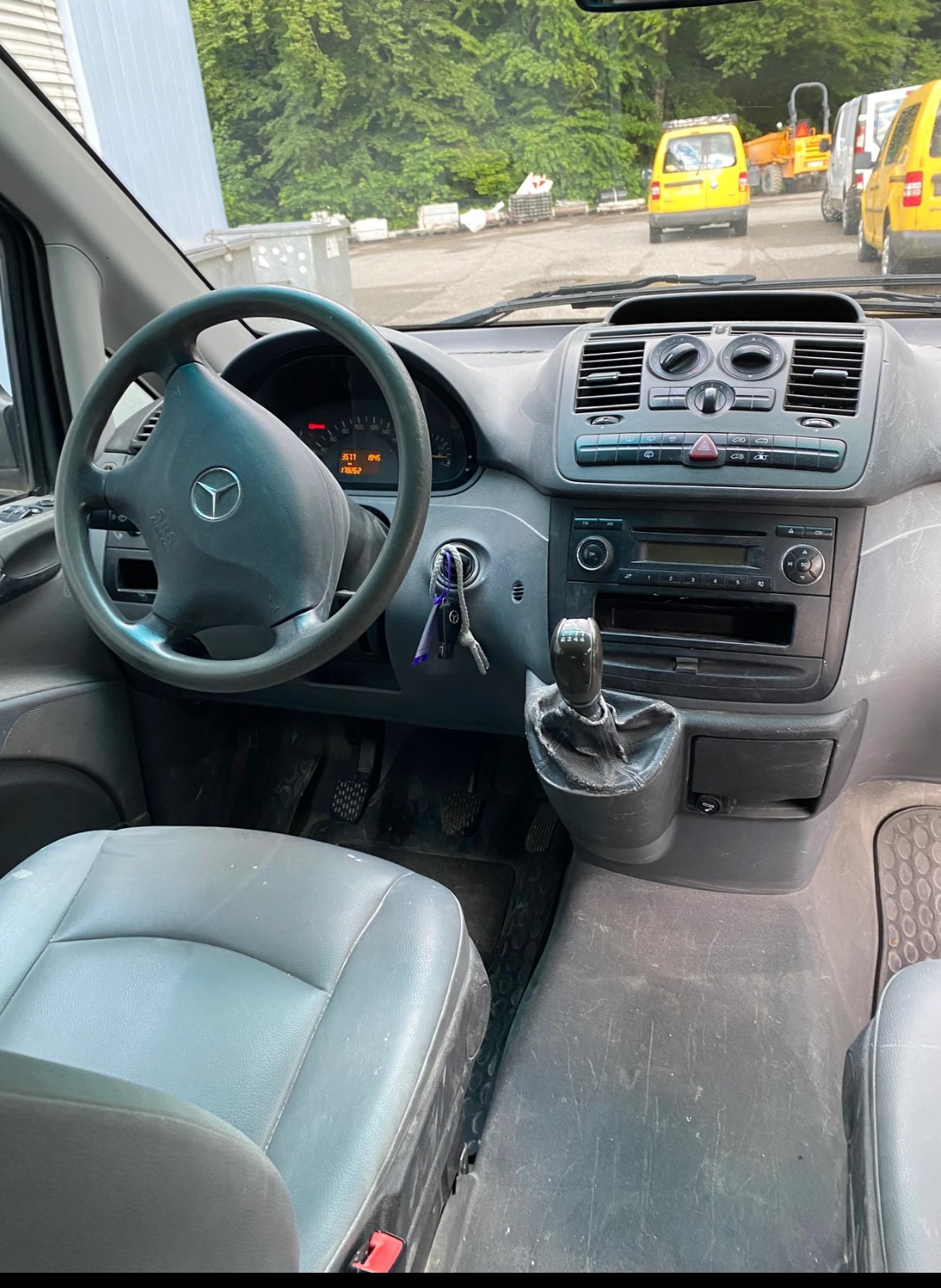 MERCEDES-BENZ Vito 111 CDI L-image-11