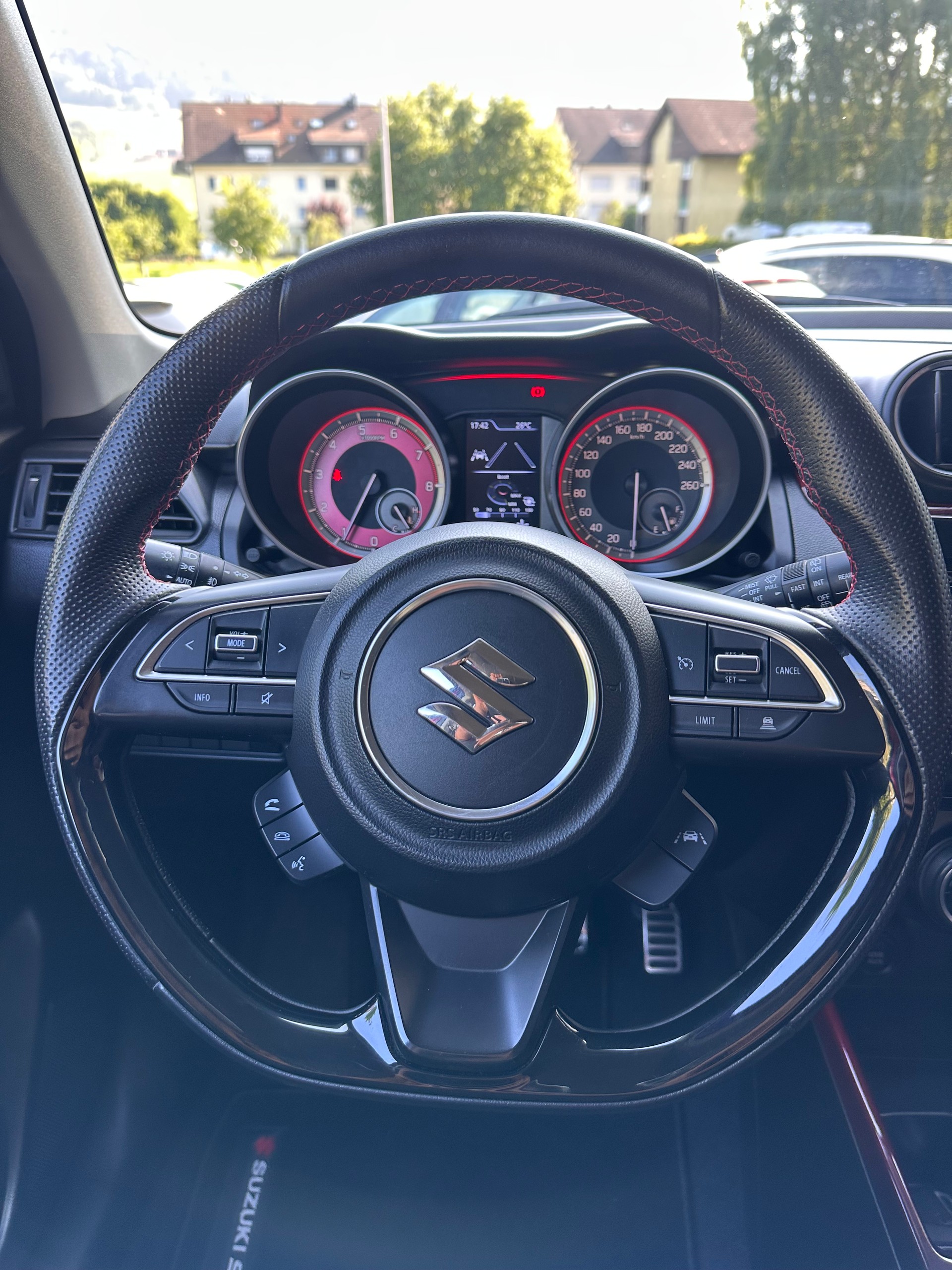 SUZUKI Swift Sport 1.4i 16V Compact Top-image-8