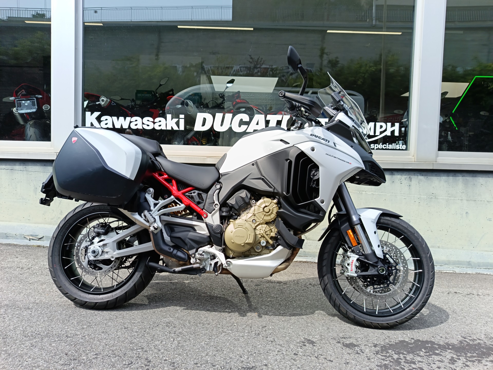 DUCATI Multistrada V4 S Radar Speichen Felgen-showroom-element-1