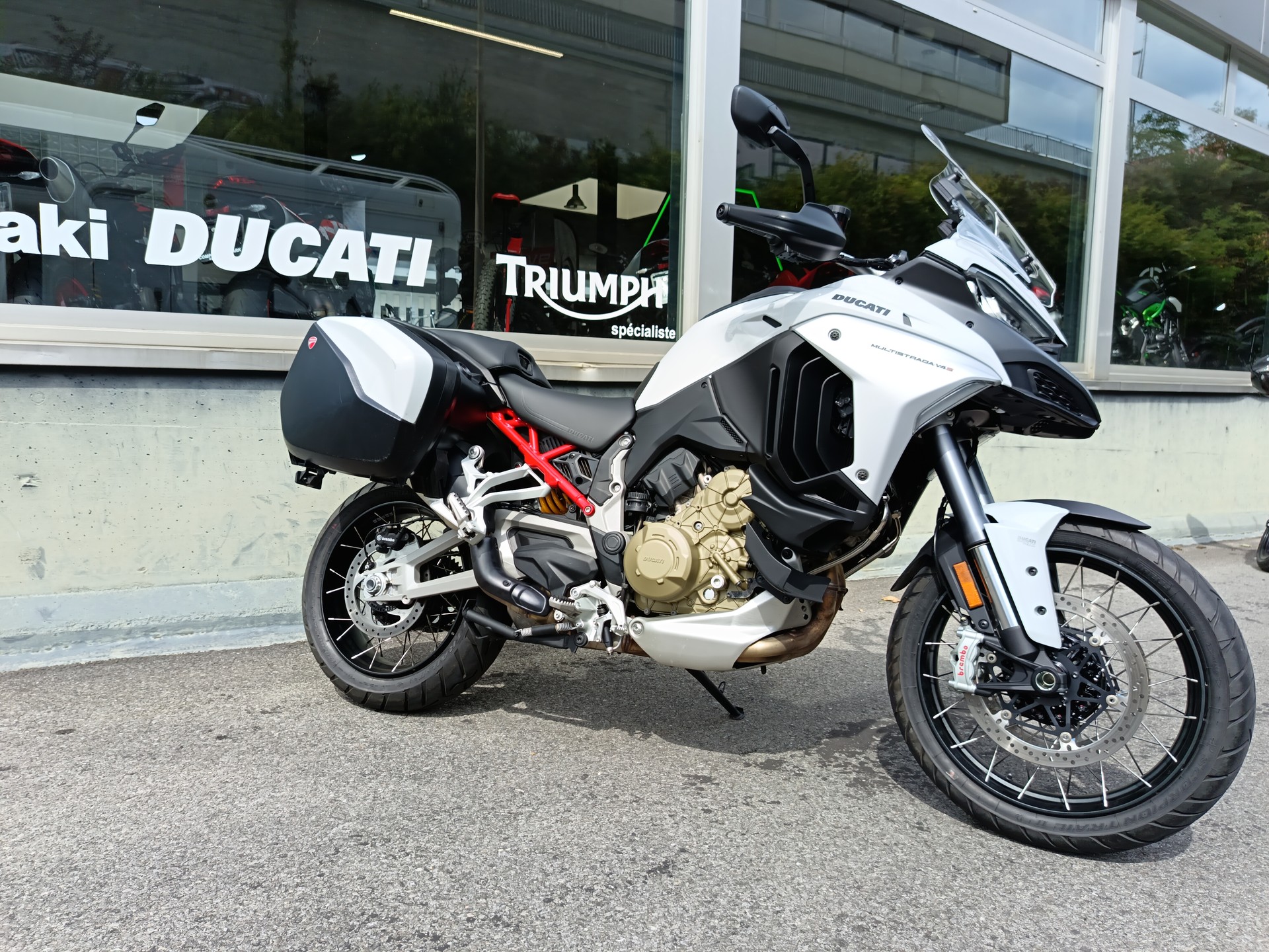 DUCATI Multistrada V4 S Radar Speichen Felgen-showroom-element-2