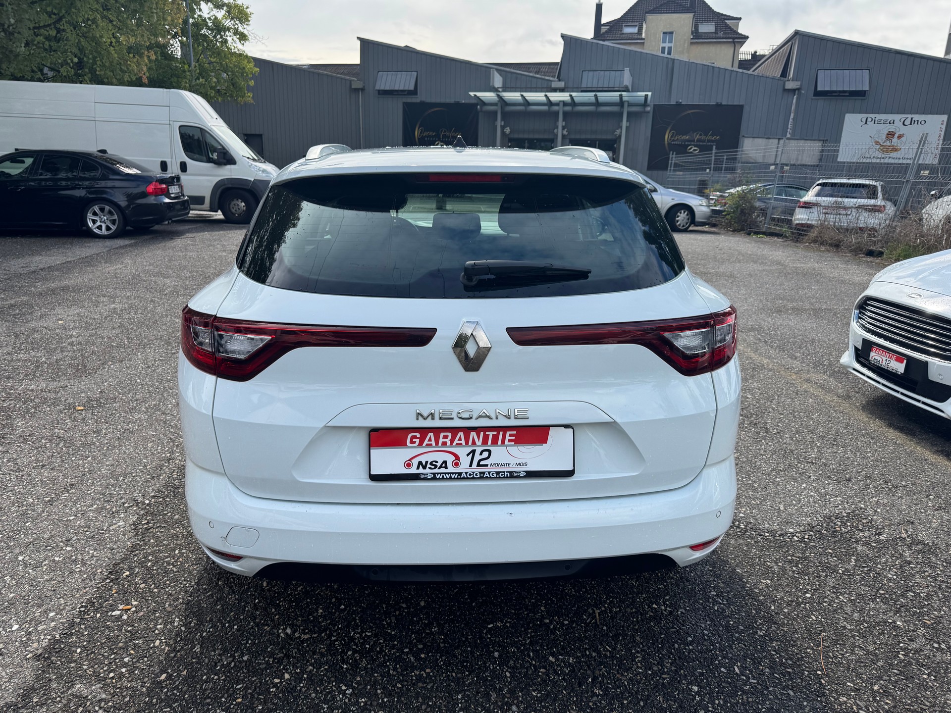 RENAULT Mégane Grandtour 1.5 dCi Business EDC * Gr. Navi * Klima-auto * PDC V+H * Tempomat * Frisch Ab MFK-image-11