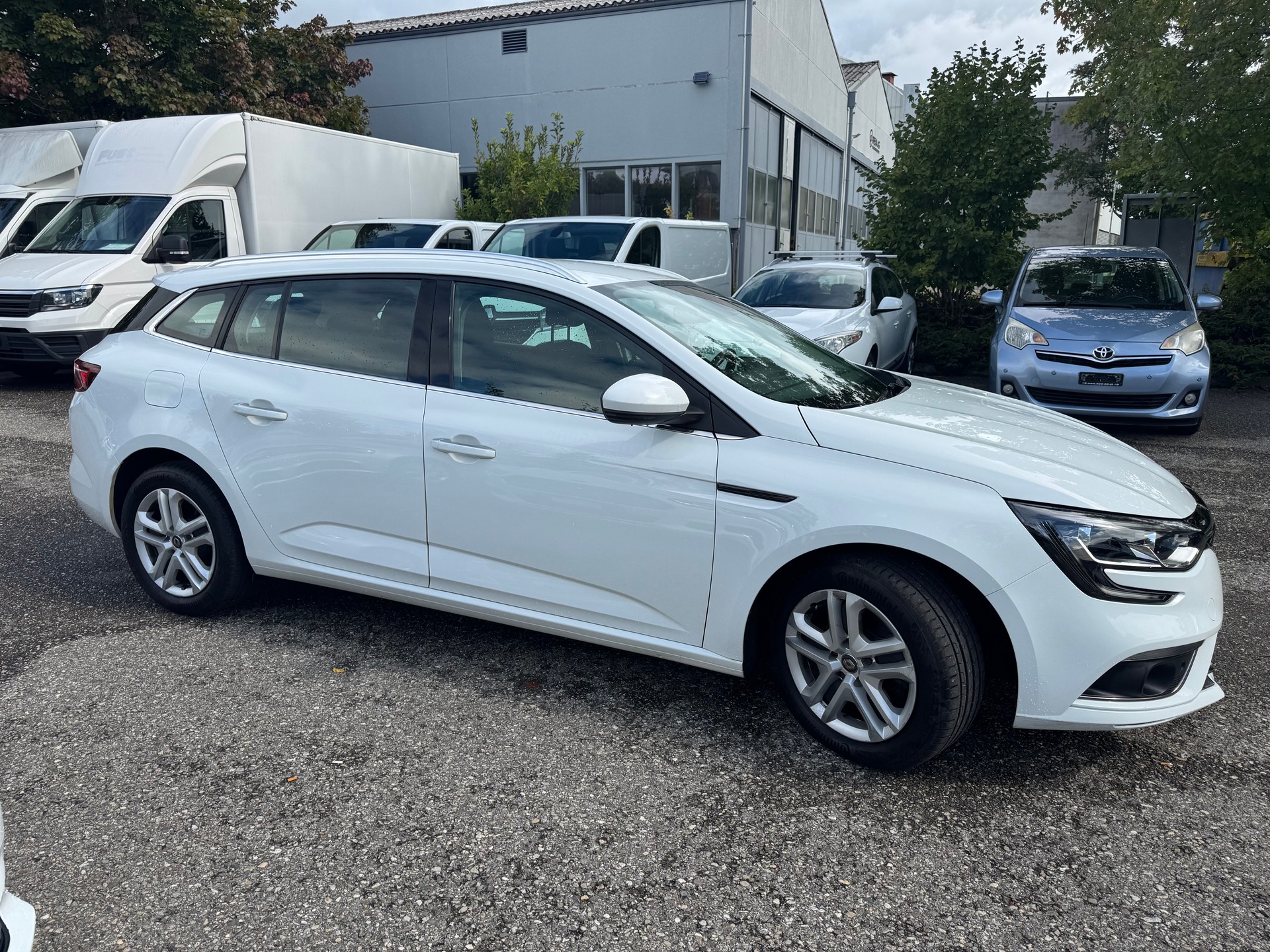 RENAULT Mégane Grandtour 1.5 dCi Business EDC * Gr. Navi * Klima-auto * PDC V+H * Tempomat * Frisch Ab MFK-image-8