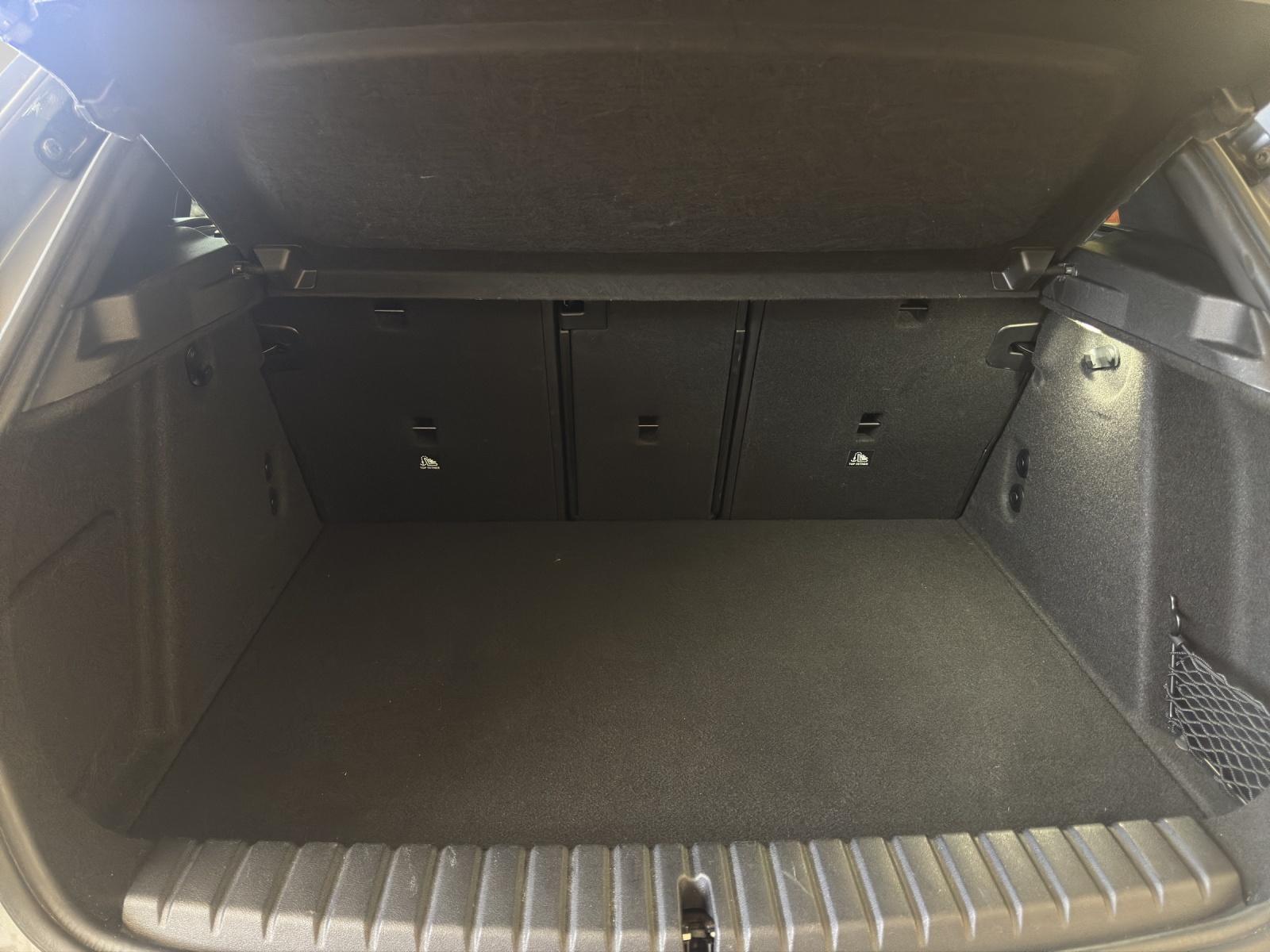 BMW M135i xDrive M Sportpaket Pro-image-17