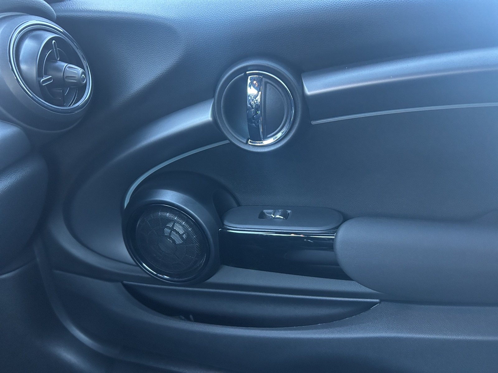 MINI Cabrio F57 2.0i Cooper S SDKG-image-15