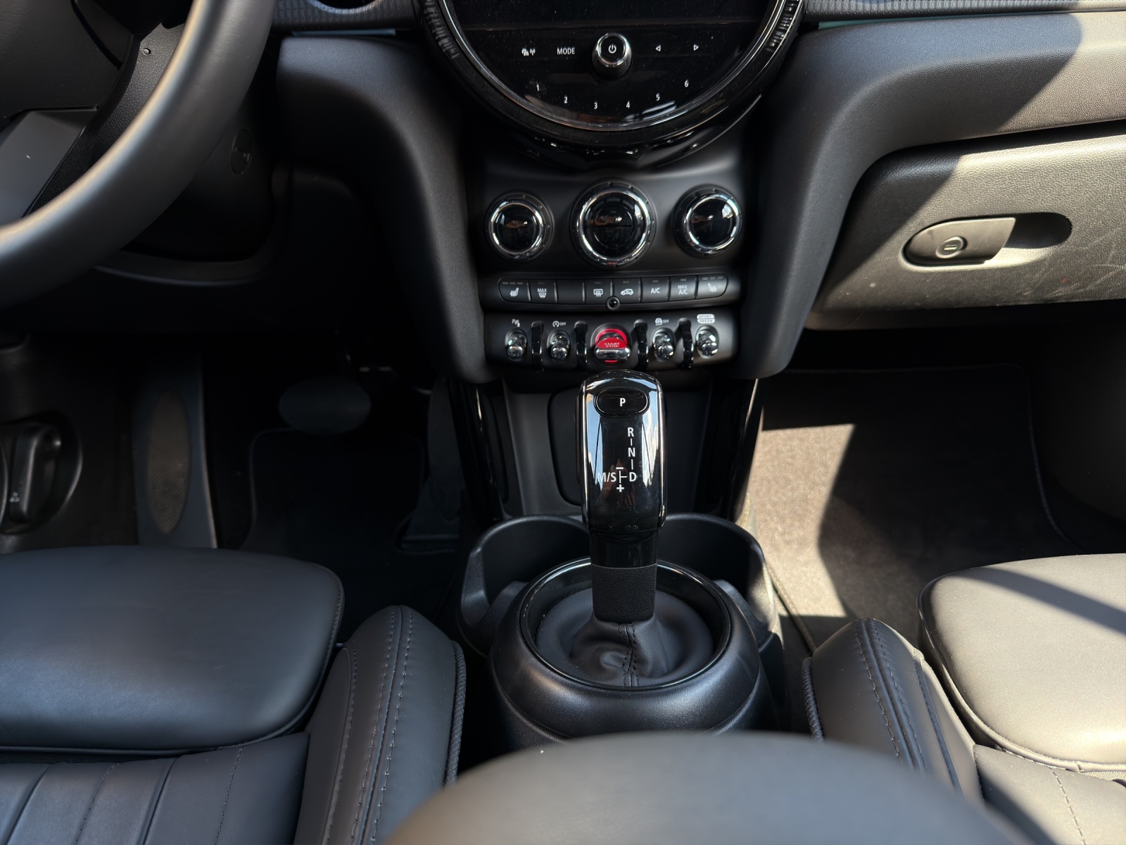 MINI Cabrio F57 2.0i Cooper S SDKG-image-17