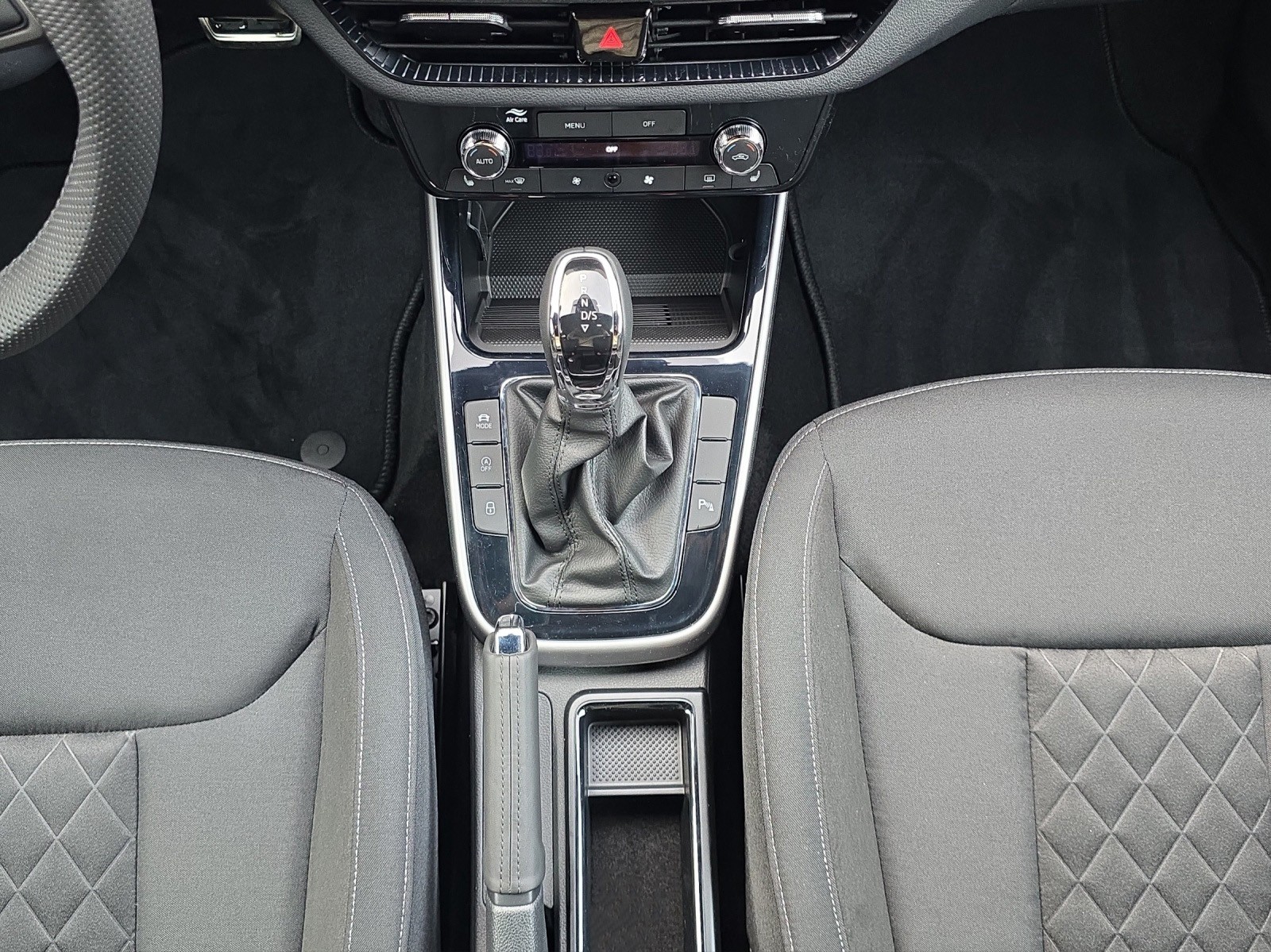 SKODA Fabia 1.5 TSI Monte Carlo DSG-image-9