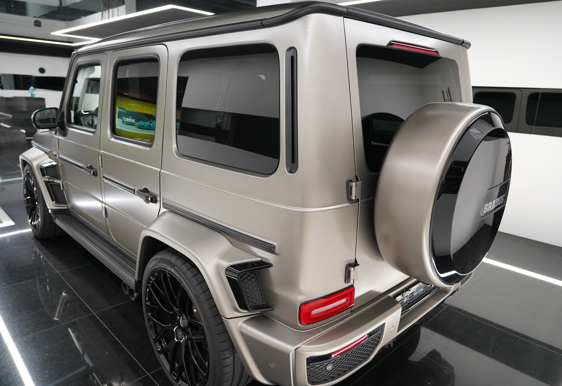 MERCEDES-BENZ G 63 AMG BRABUS WideStar 700-image-4