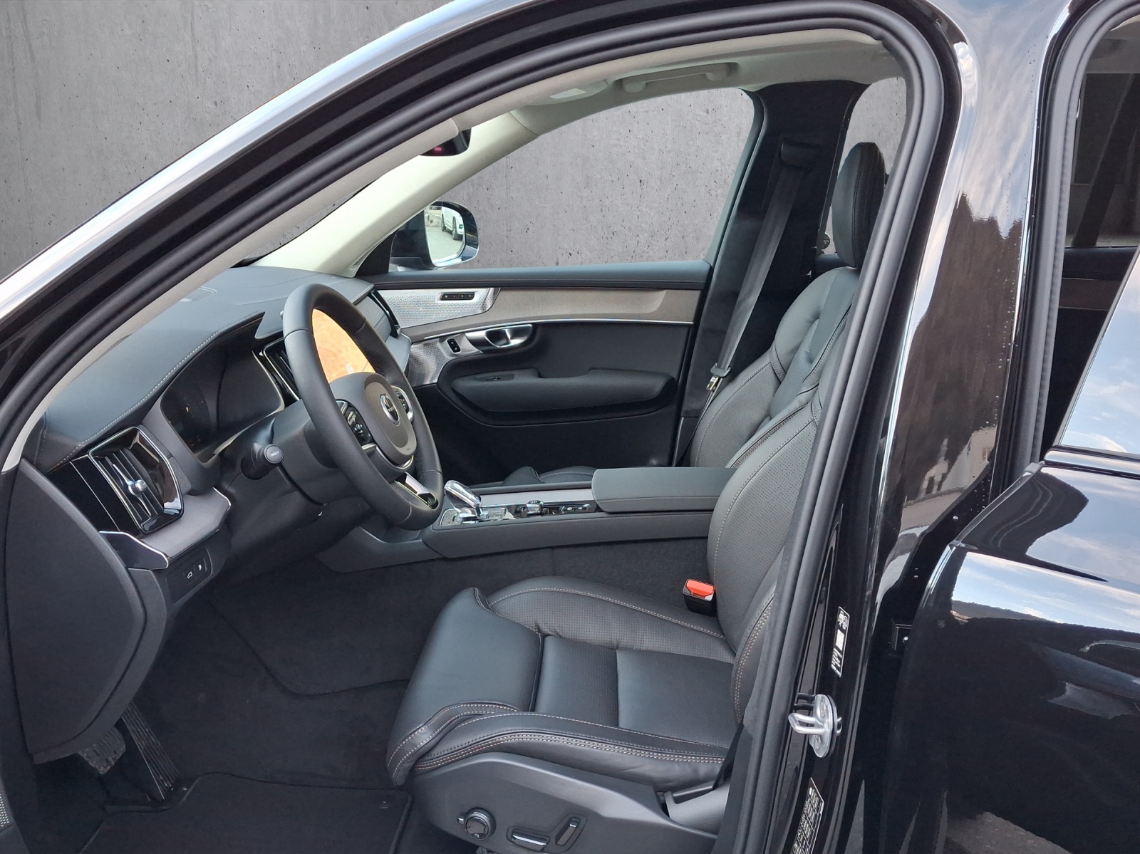 VOLVO XC90 T8 eAWD PluginHybrid Ultra Dark Geartronic-image-6