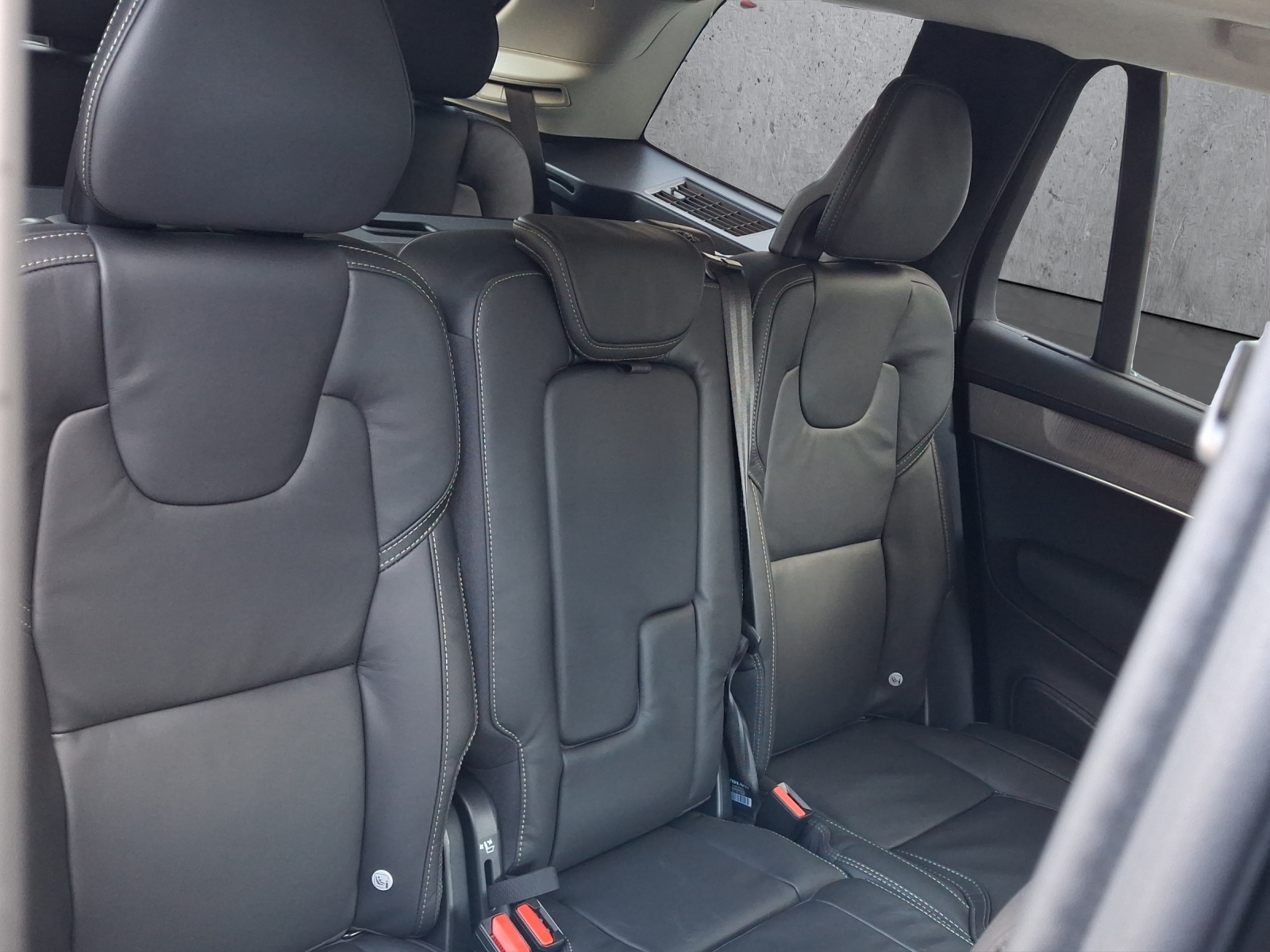 Image VOLVO XC90 XC90 T8 eAWD PluginHybrid Ultra Dark Geartronic