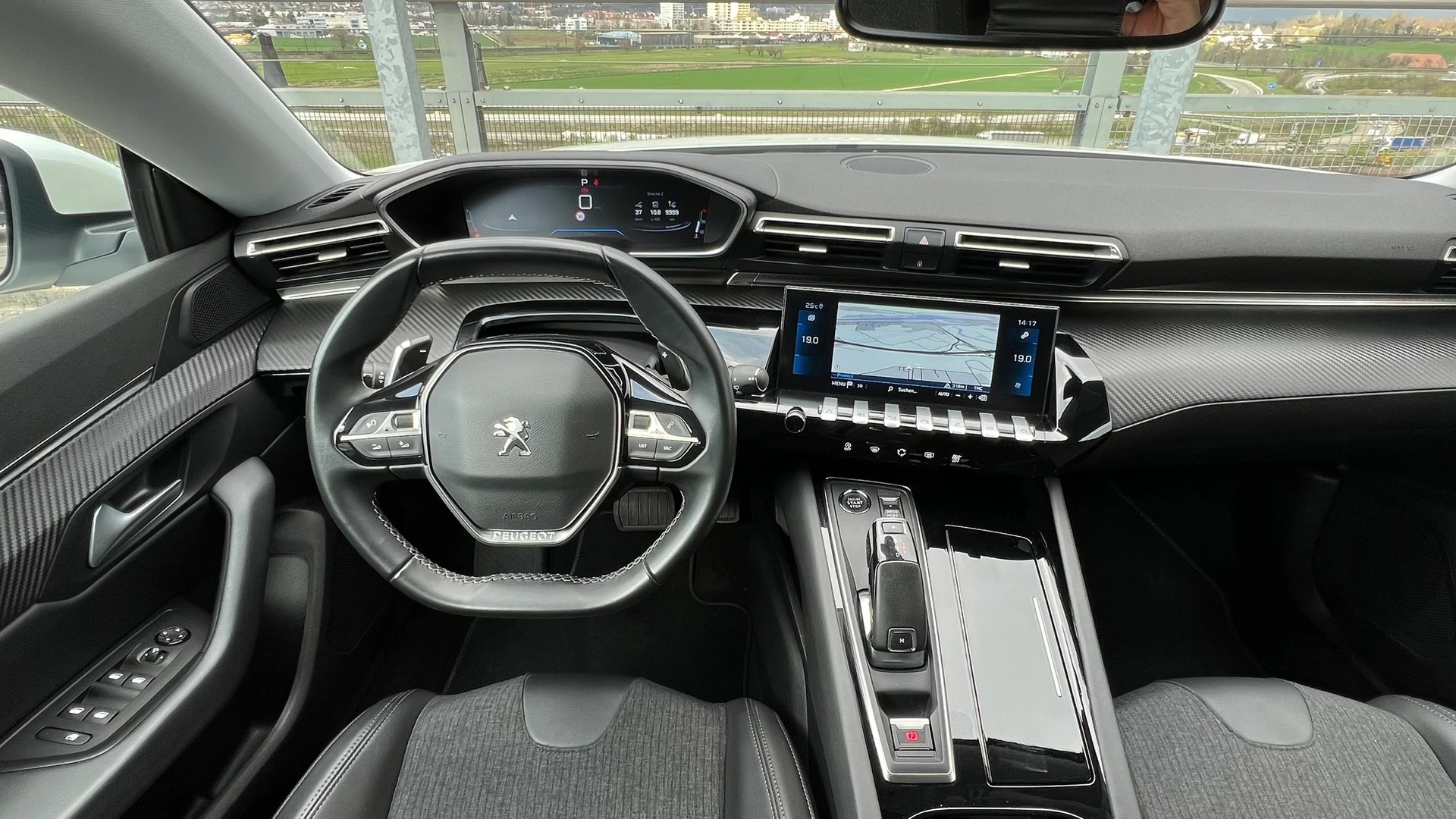 PEUGEOT 508 SW 1.2 PURE TECH ALLURE EAT8 l 130 PS-image-21