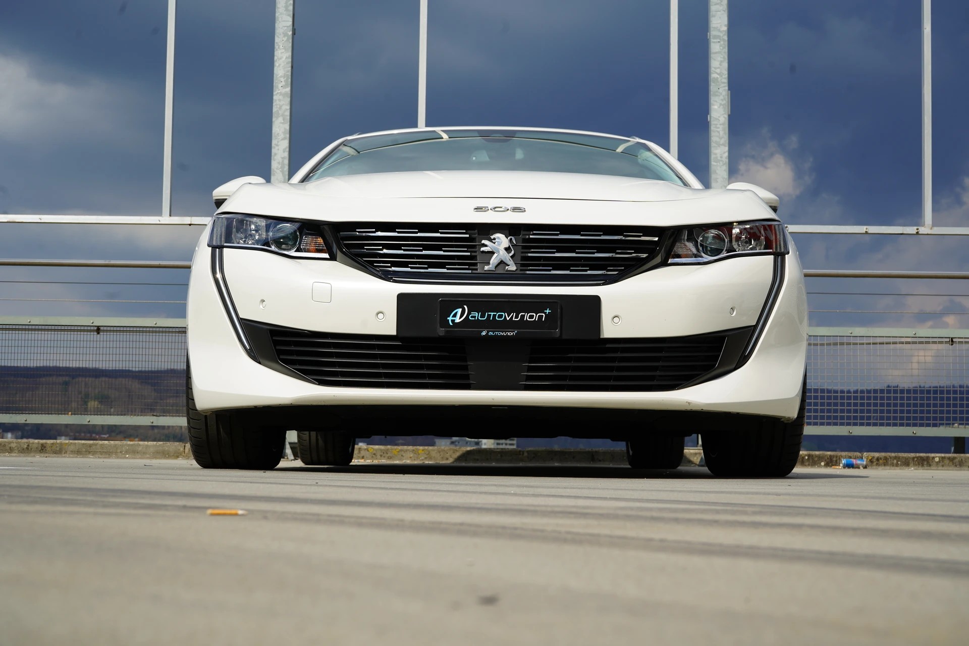 PEUGEOT 508 SW 1.2 PURE TECH ALLURE EAT8 l 130 PS-image-13