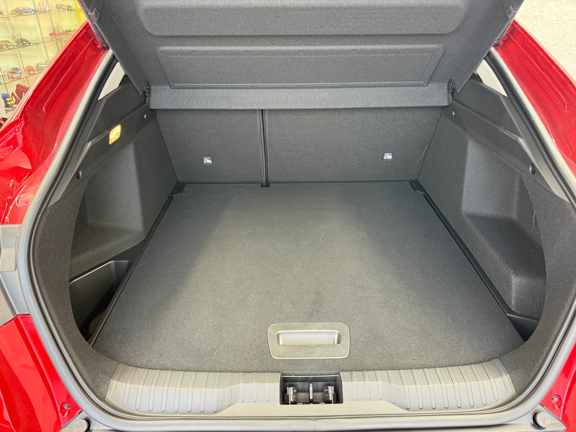 RENAULT ARKANA 1.3 TCe MHEV Evolution-image-9