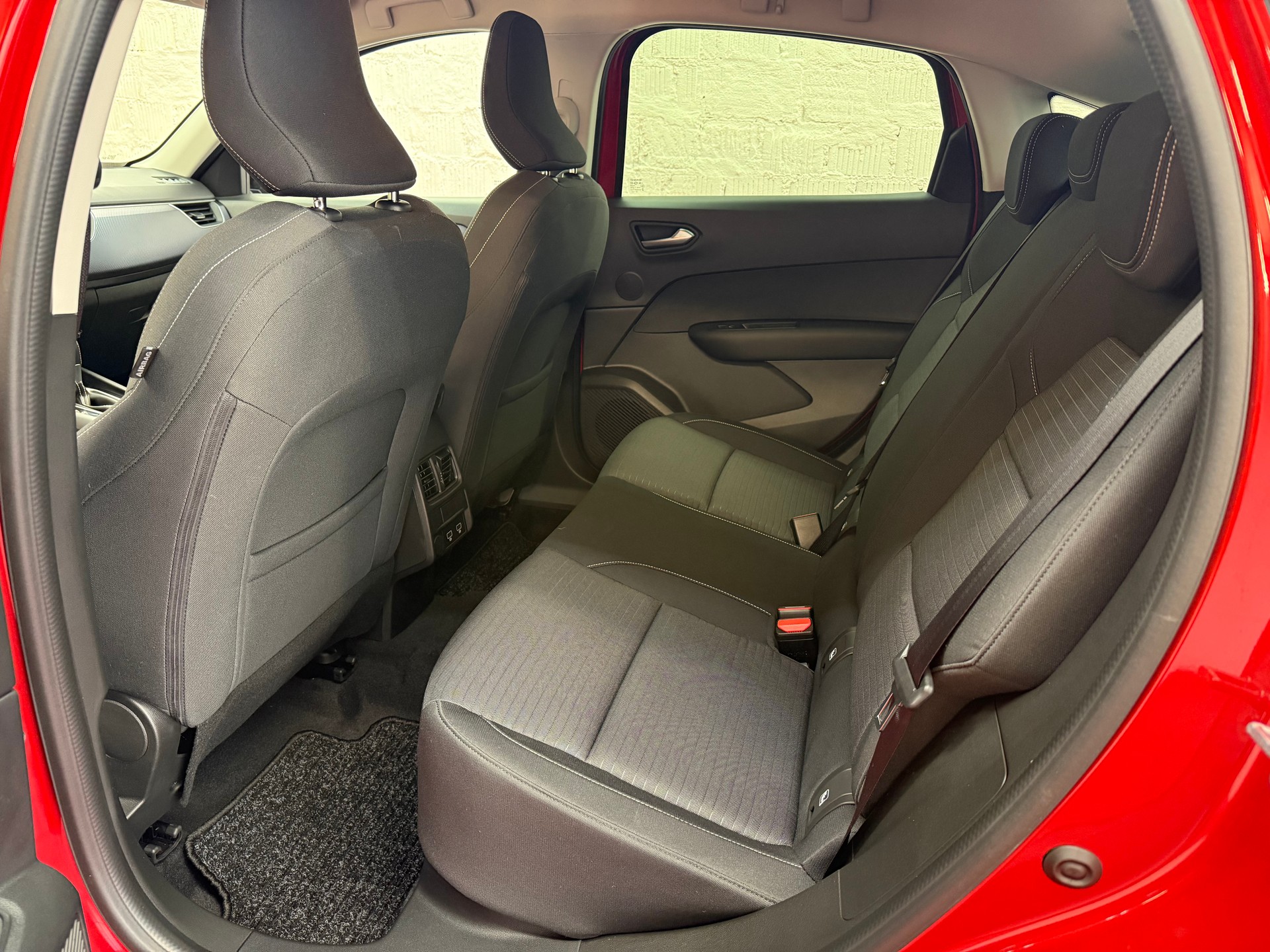 RENAULT ARKANA 1.3 TCe MHEV Evolution-image-5