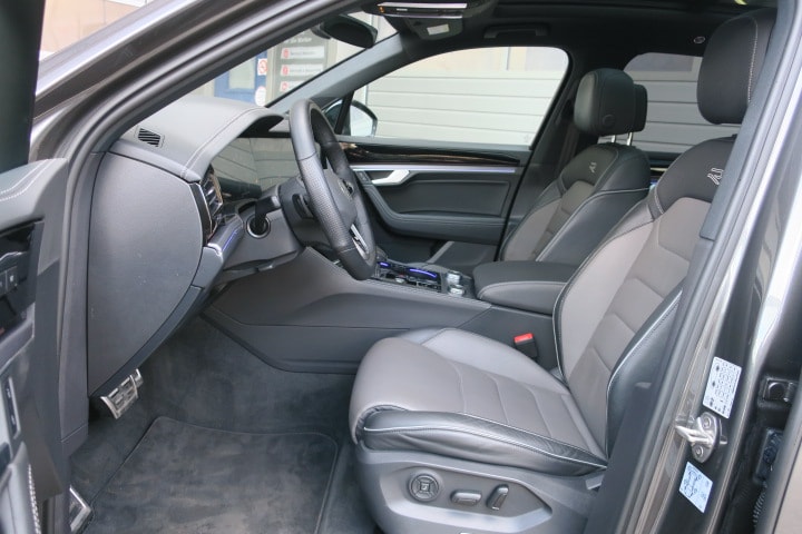 VW Touareg 3.0 TDI R-Line Tiptronic-image-6