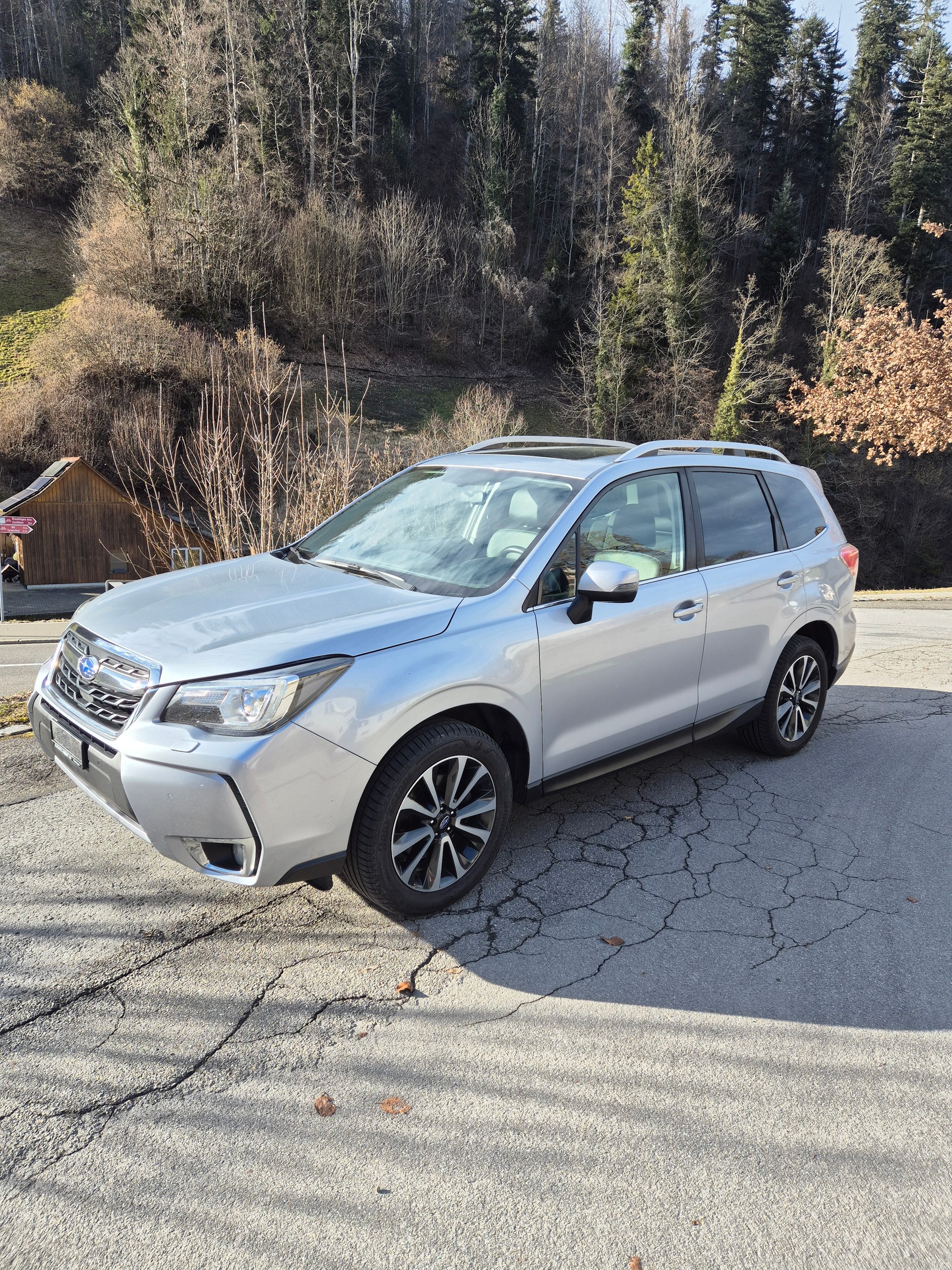 SUBARU Forester 2.0XT Luxury Lineartronic-image-0