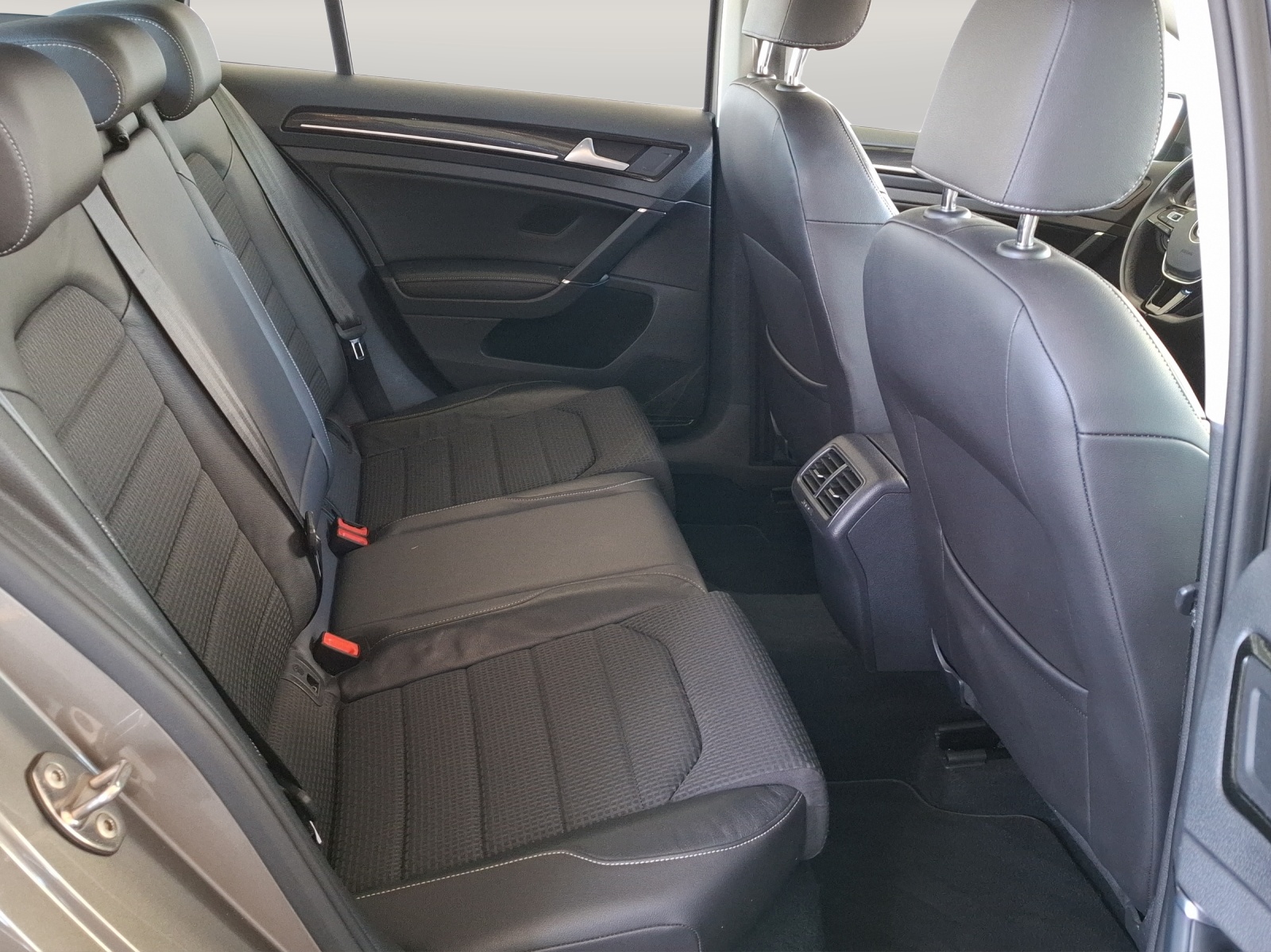 VW Golf 1.4 TSI Highline // 8-fach Aluminiumbereift // Bremsem hinten komplett NEU-image-10