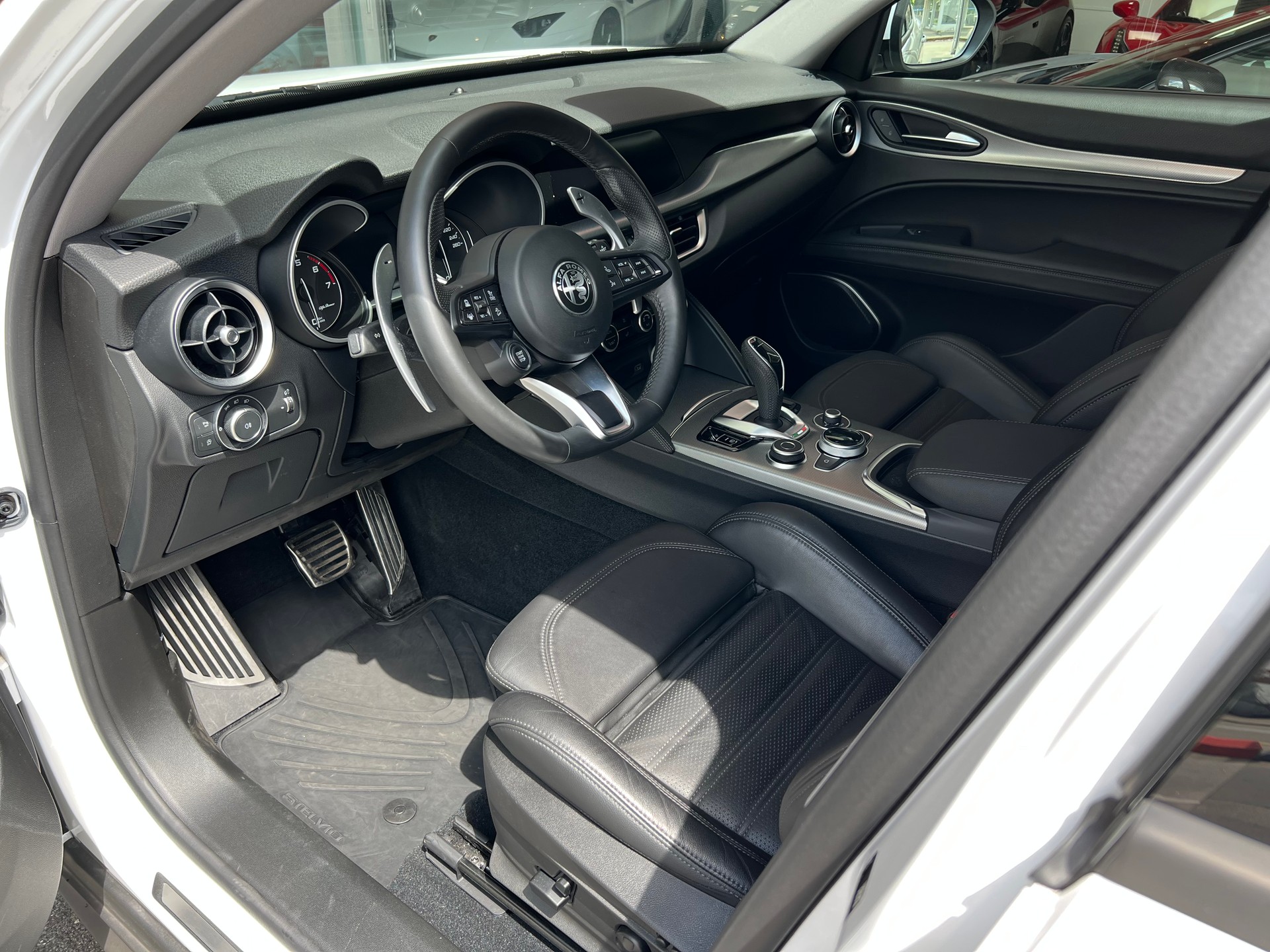 ALFA ROMEO Stelvio 2.0 Sprint Q4 Q4 Automatic-showroom-element-3