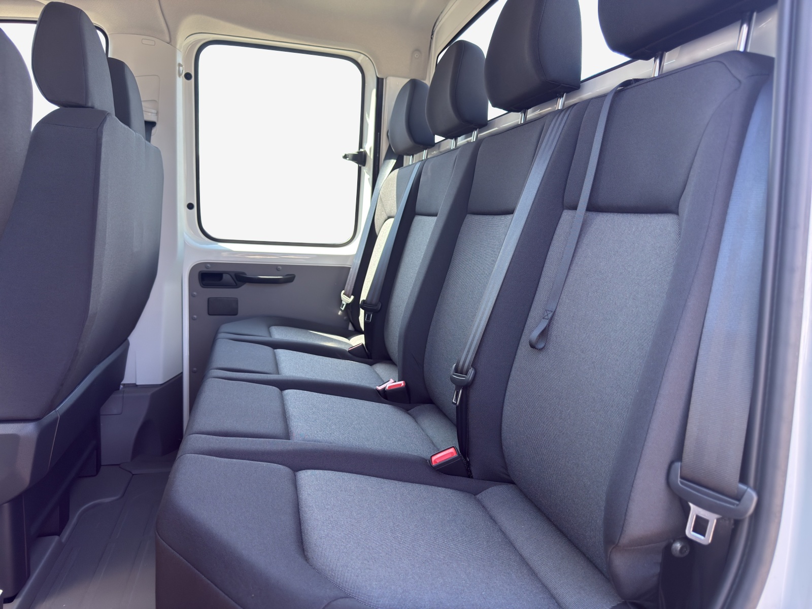 VW Crafter 35 2.0 TDI Kipp./Prits./Koffer+Heb. Champion HD L3-image-11