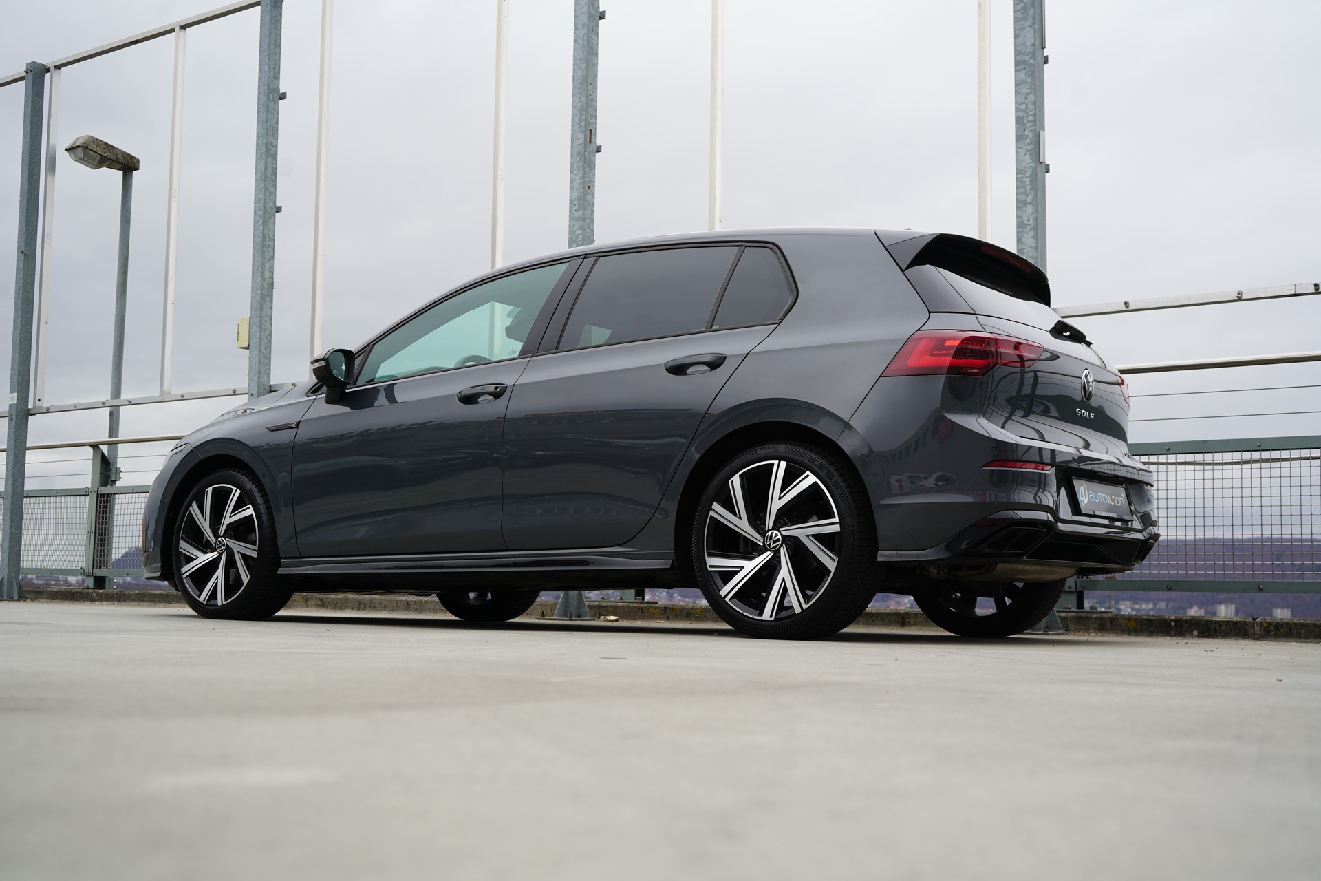 VW GOLF 1.5 eTSI mHEV ACT R-LINE BLACK DSG l 150 PS-image-12