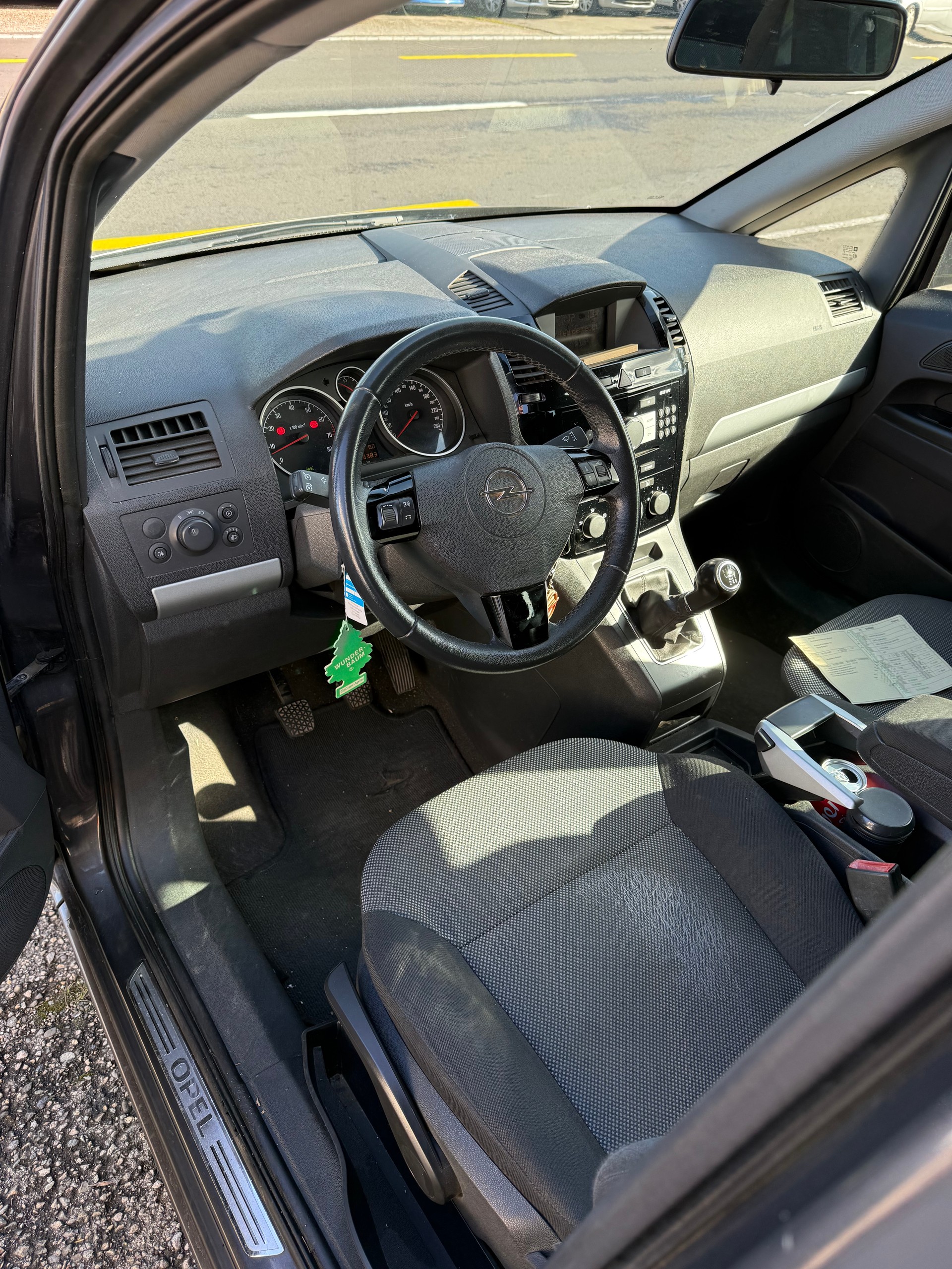 OPEL Zafira 2.2i 16V Edition-image-6