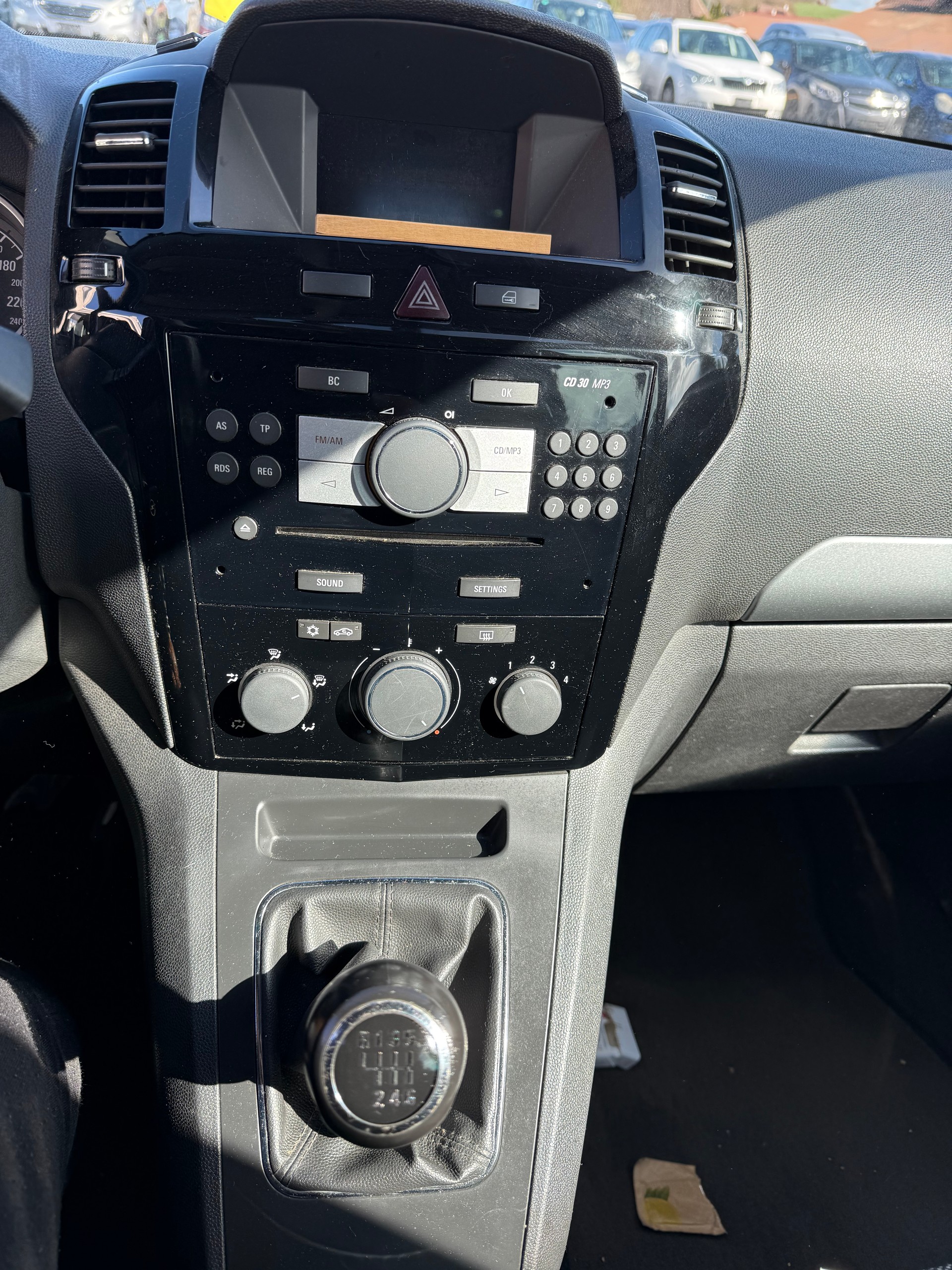 OPEL Zafira 2.2i 16V Edition-image-7